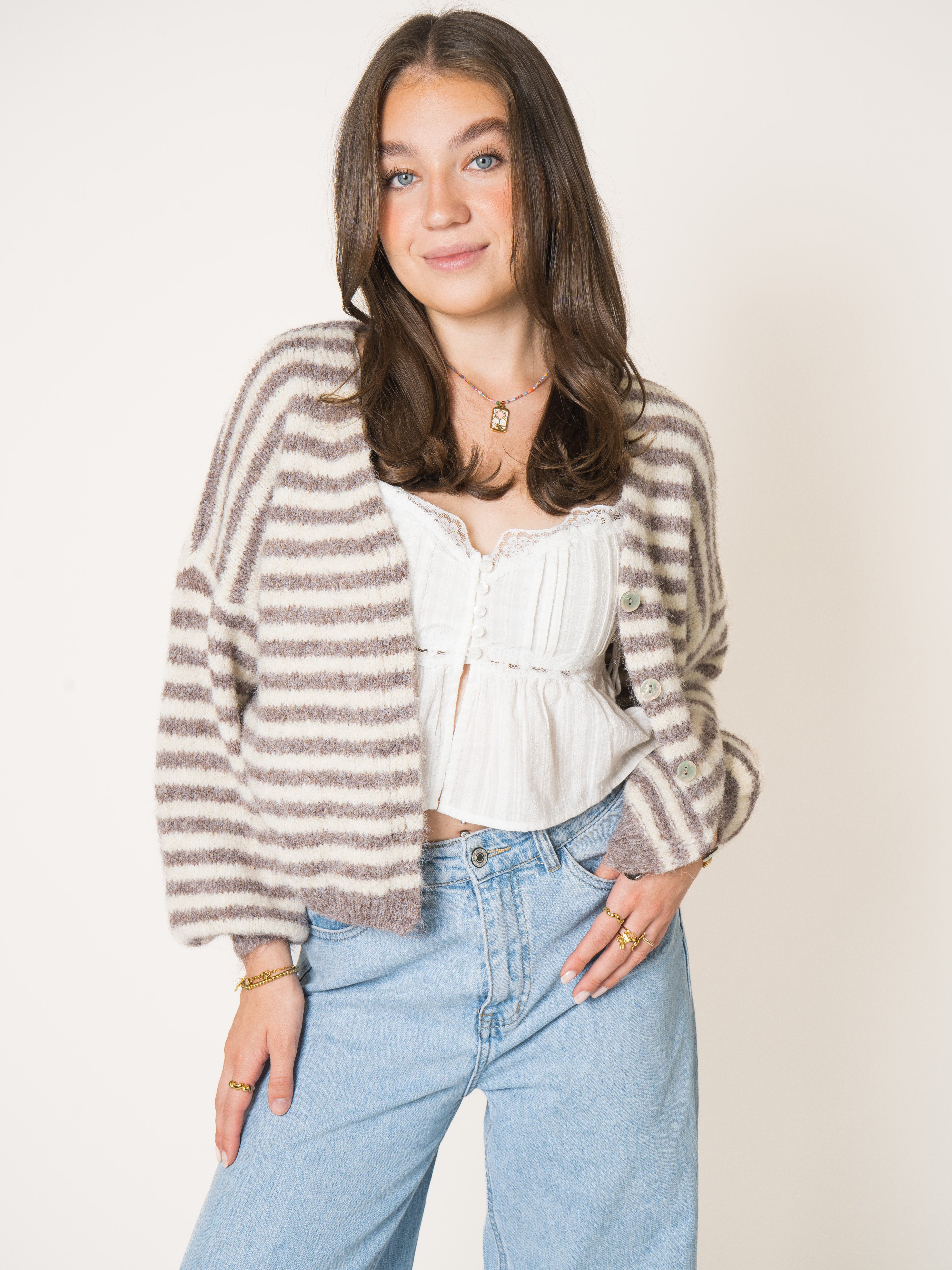 #Farbe_Weiß mit Grau