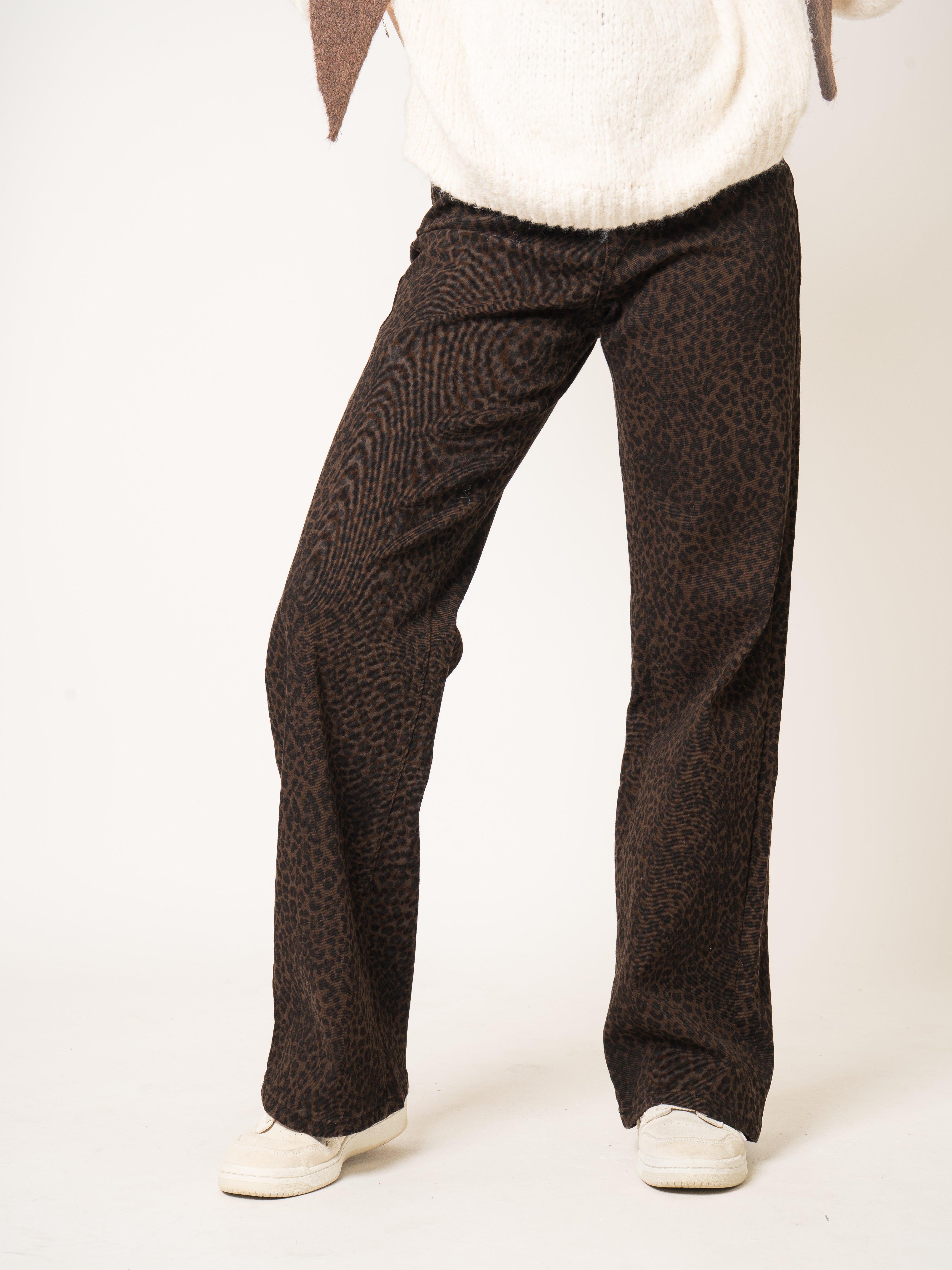 Straight Leg Leo Jeans