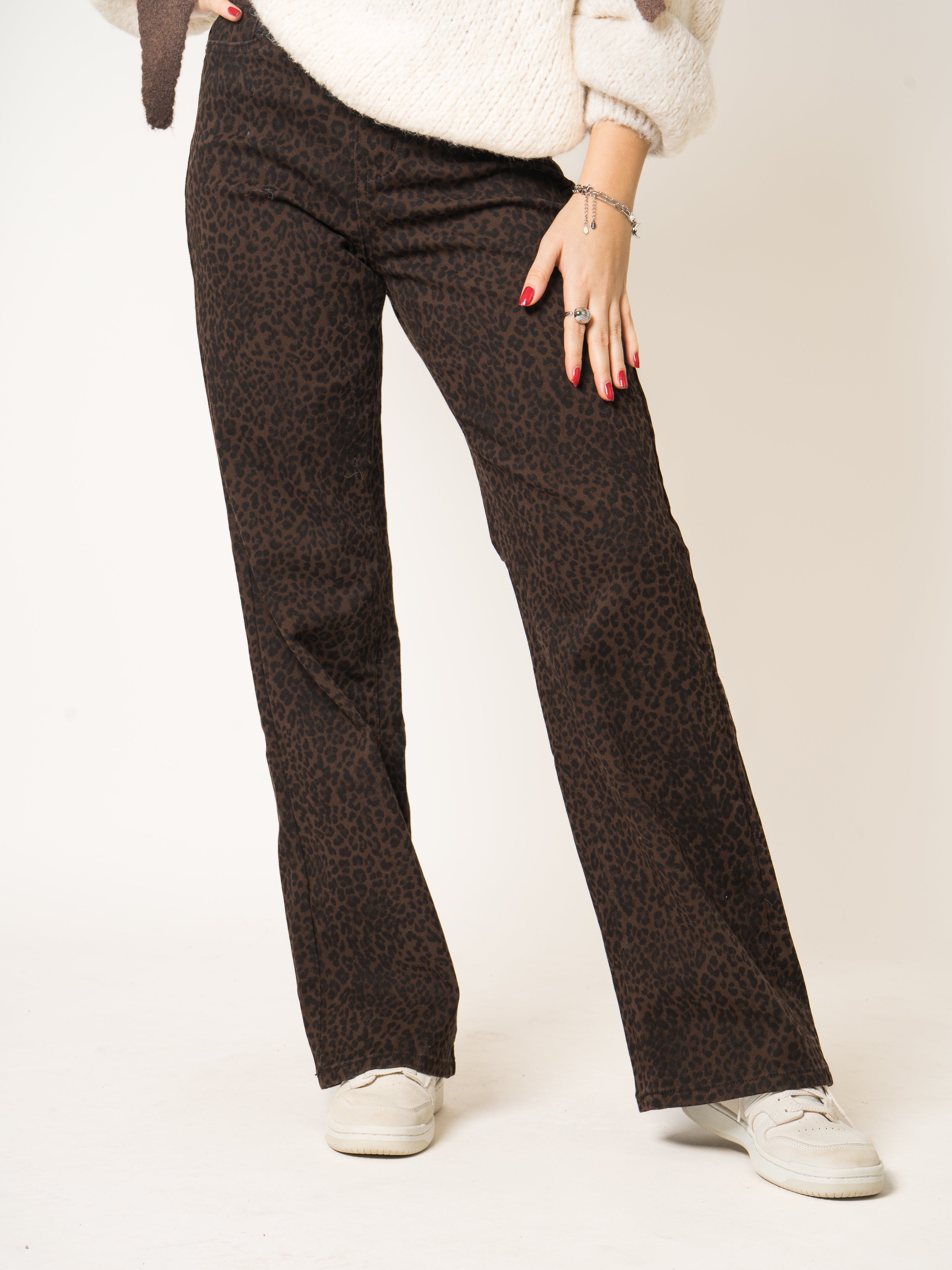 Straight Leg Leo Jeans