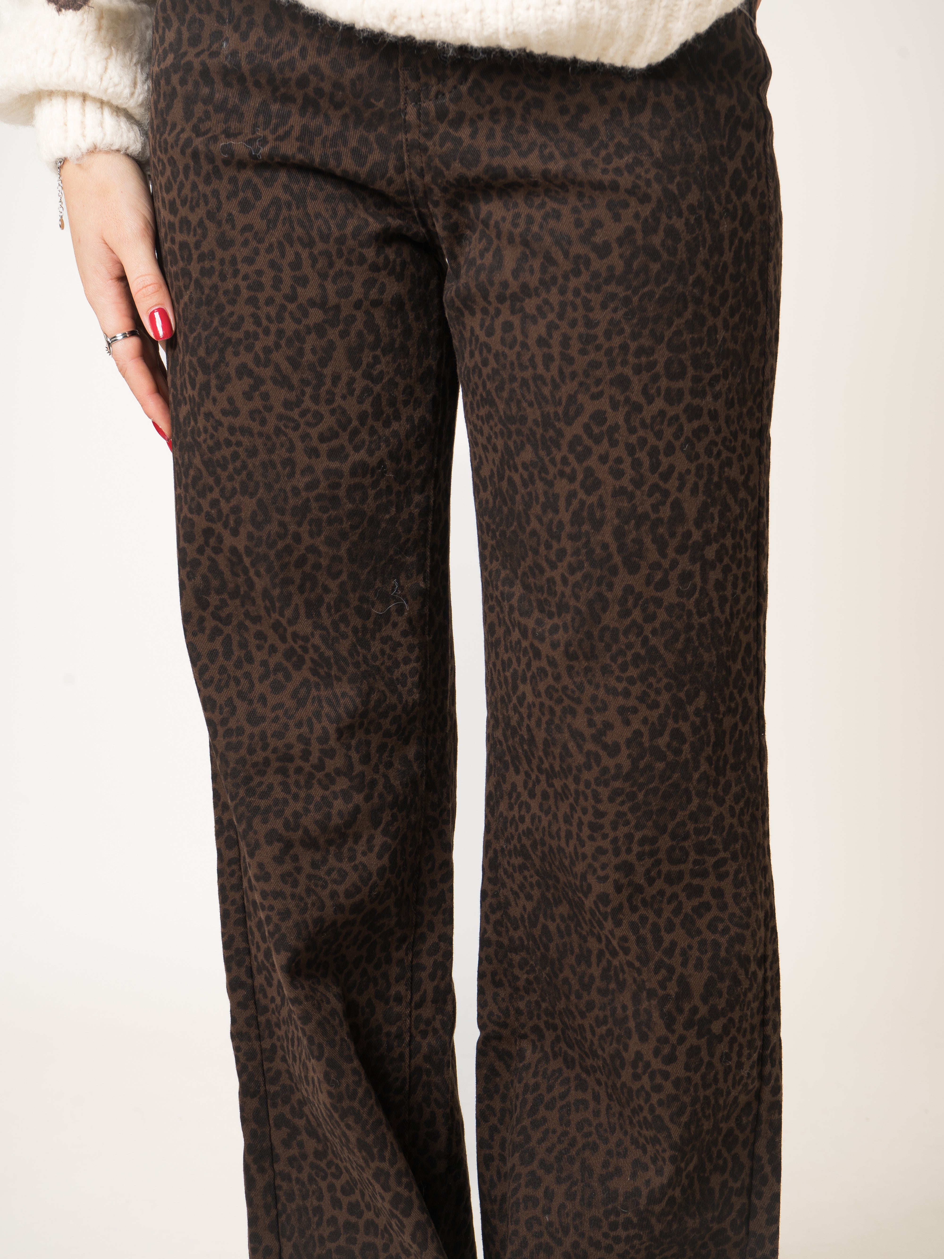 Straight Leg Leo Jeans