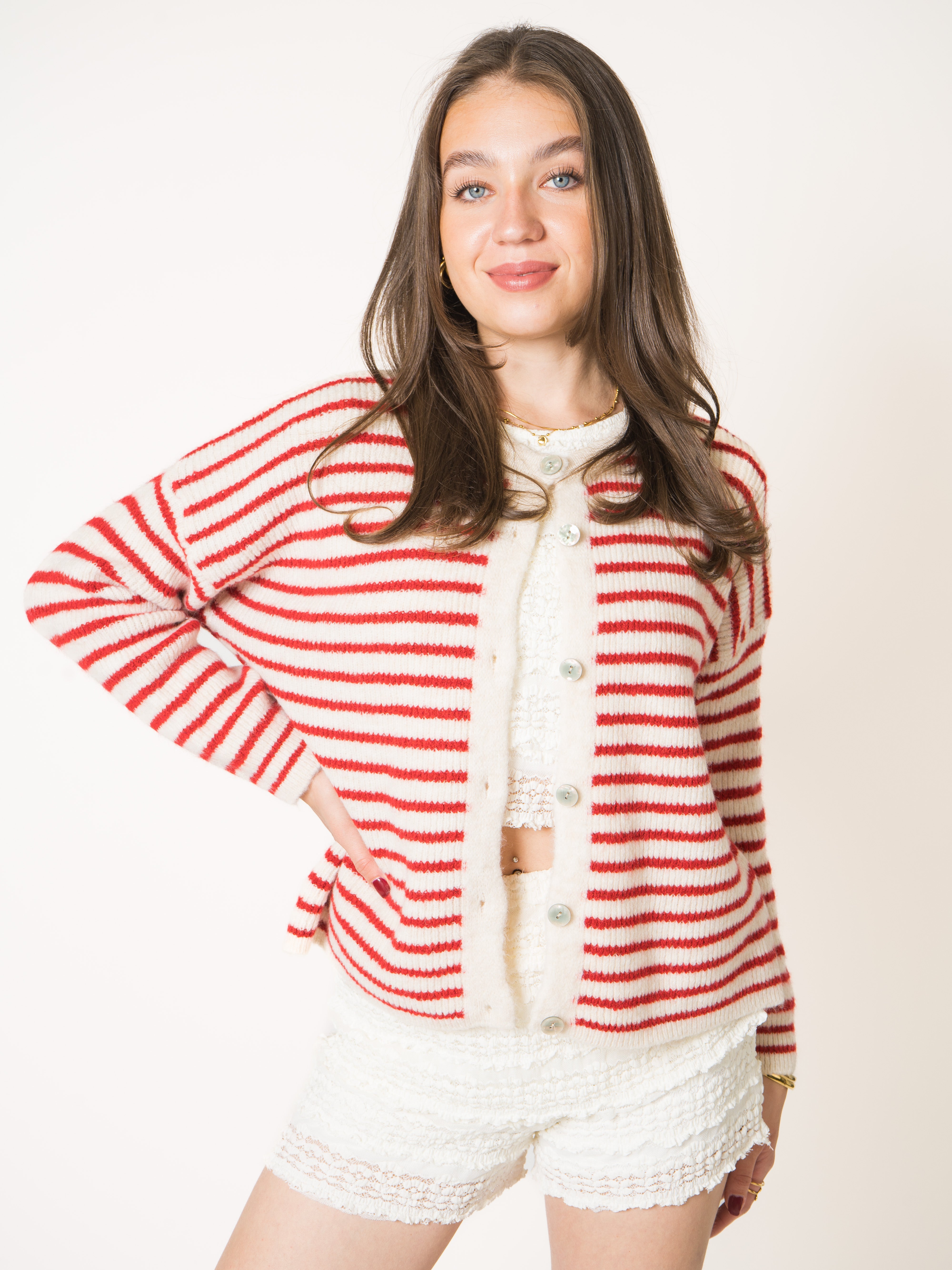 #Farbe_Creme mit Rot