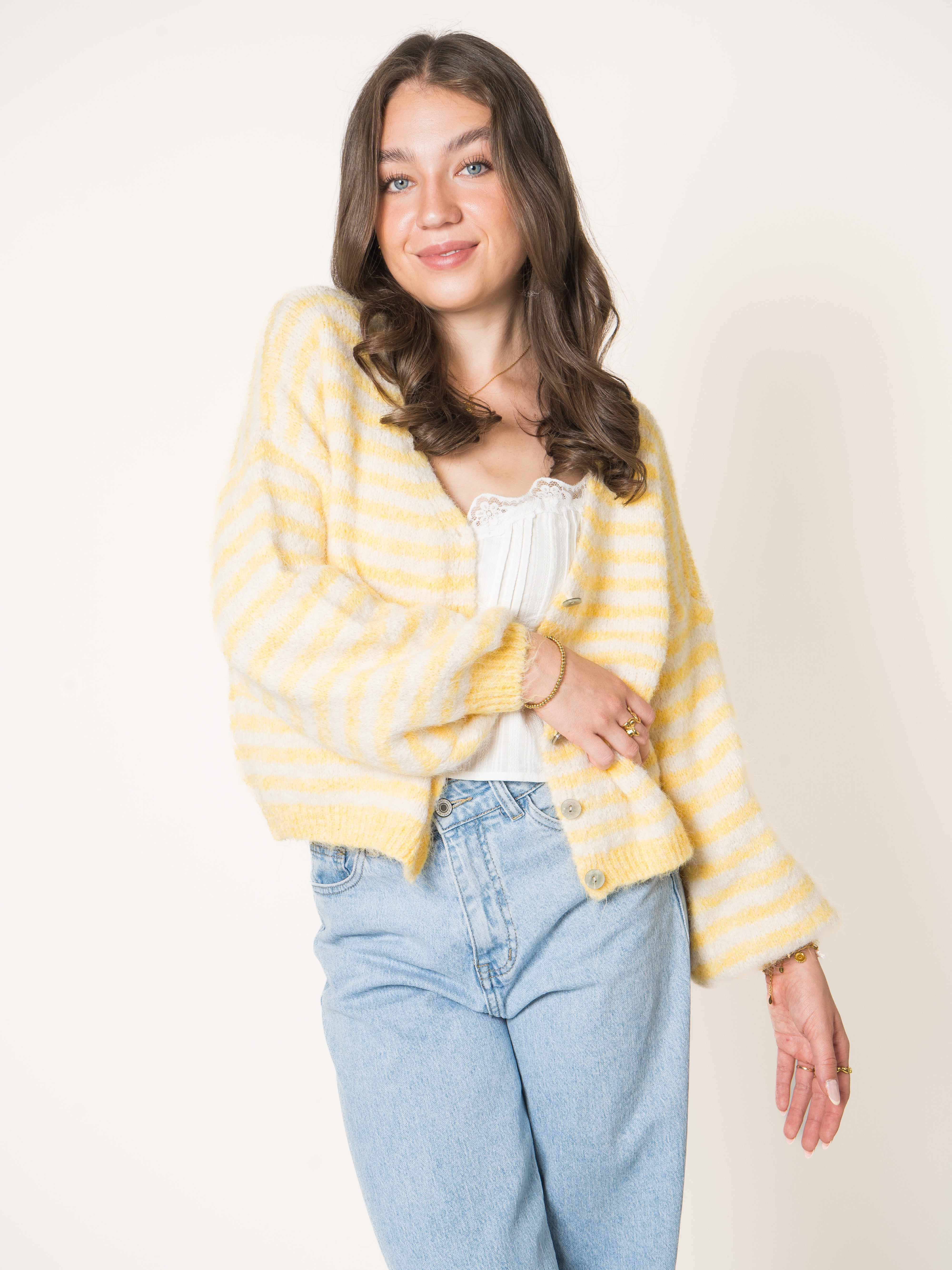 #Farbe_Creme mit Gelb