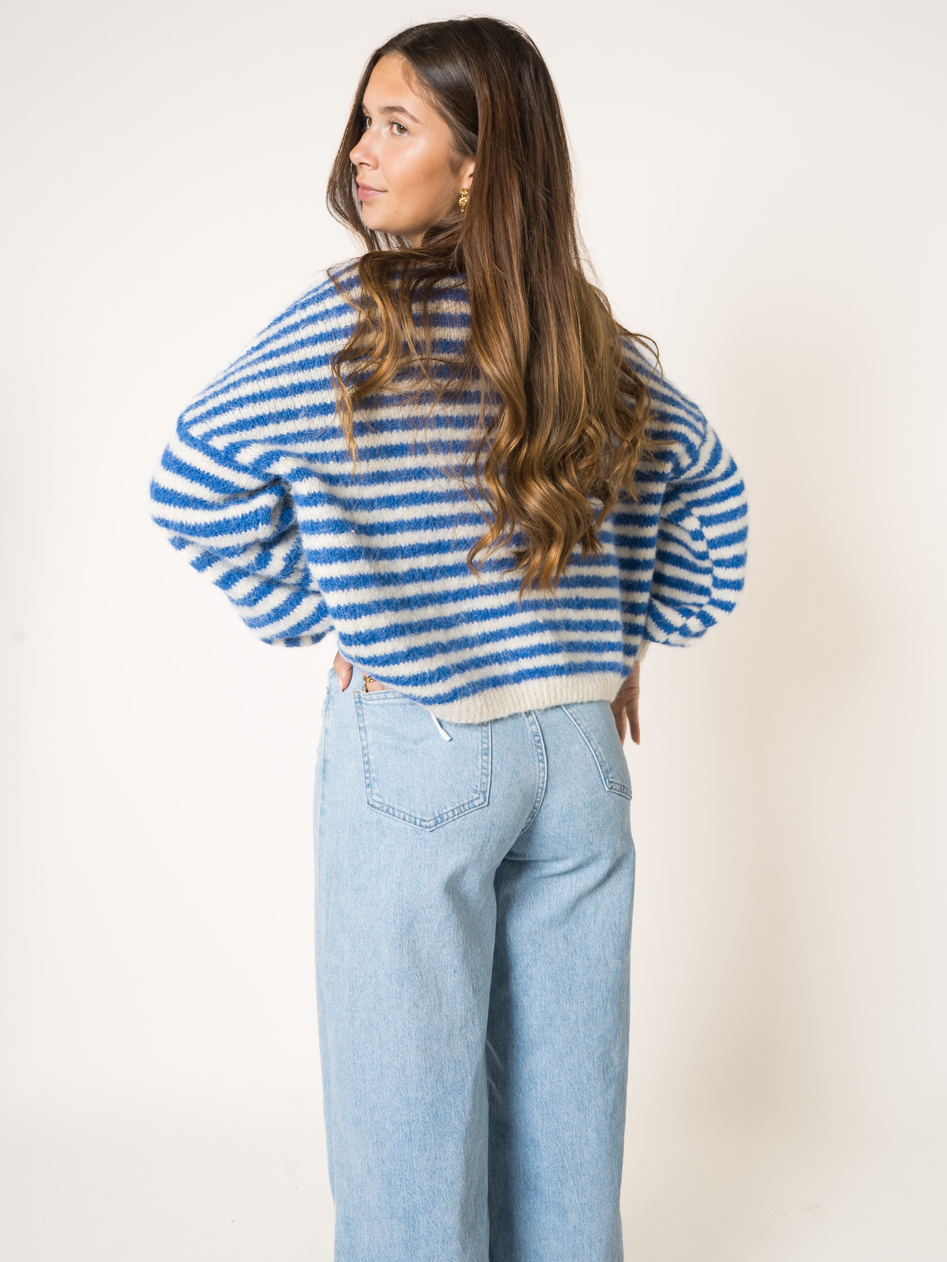 #Farbe_Weiß mit Blau