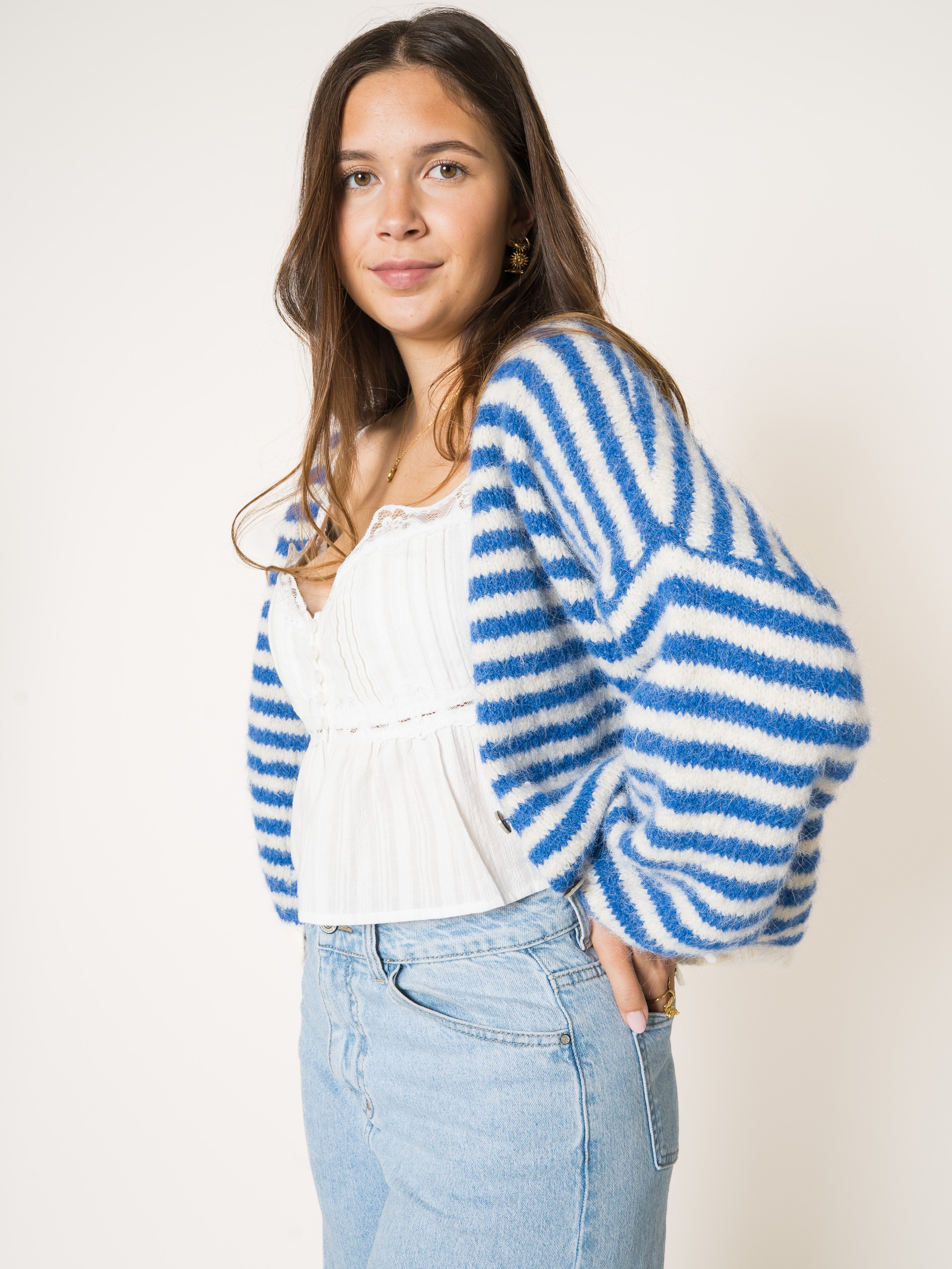 #Farbe_Weiß mit Blau