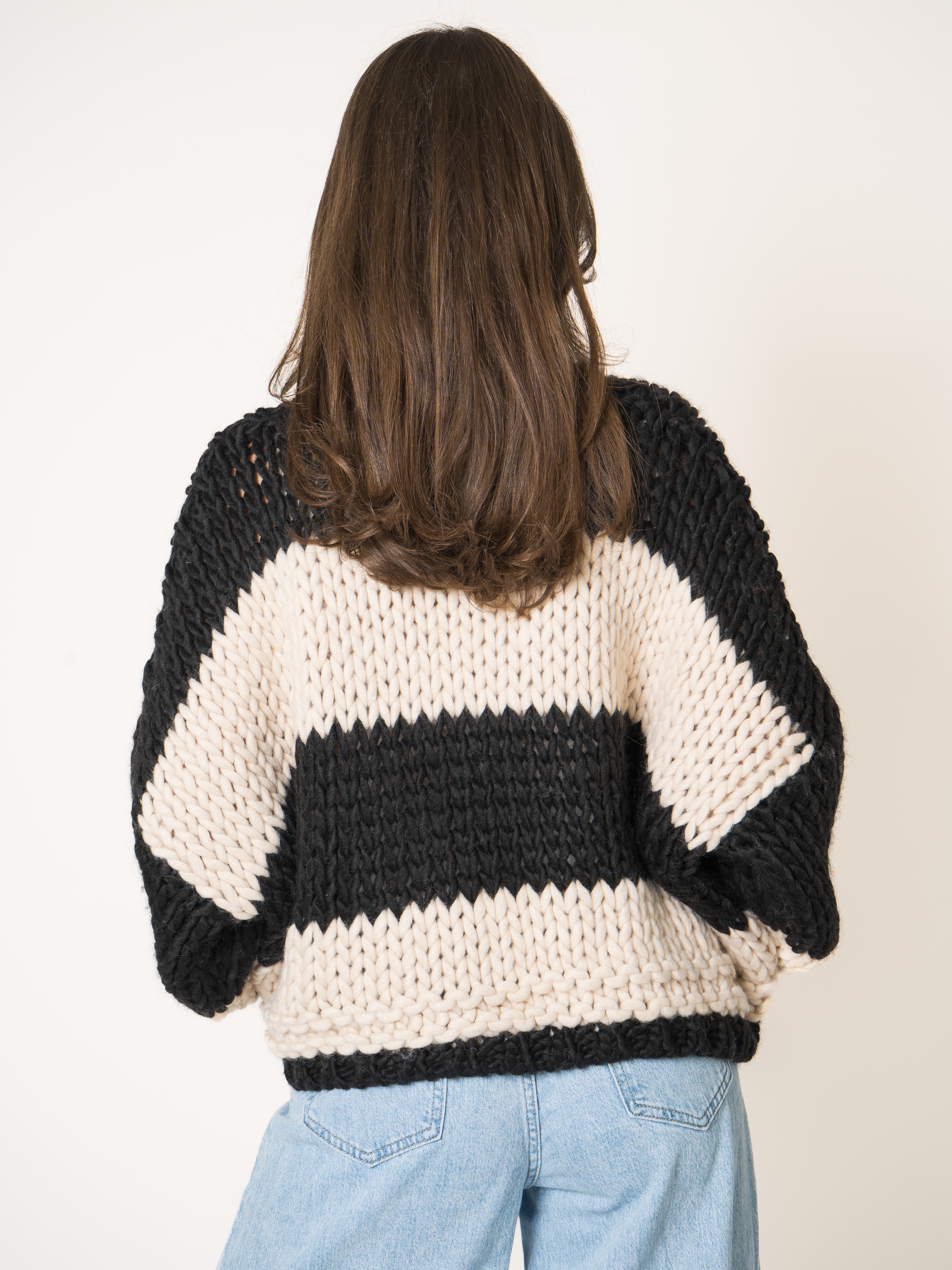 #Farbe_Schwarz mit Weiß