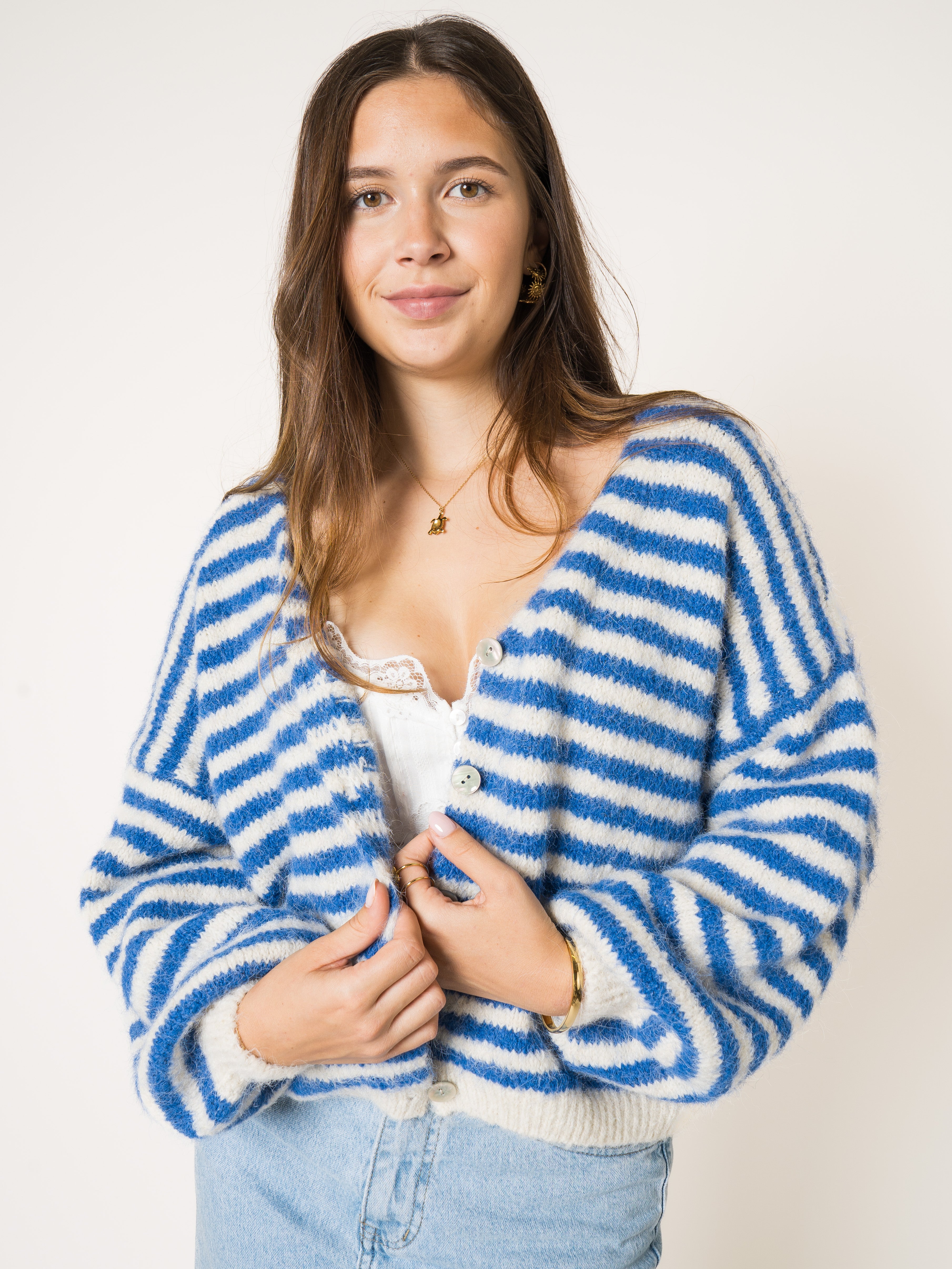 #Farbe_Weiß mit Blau