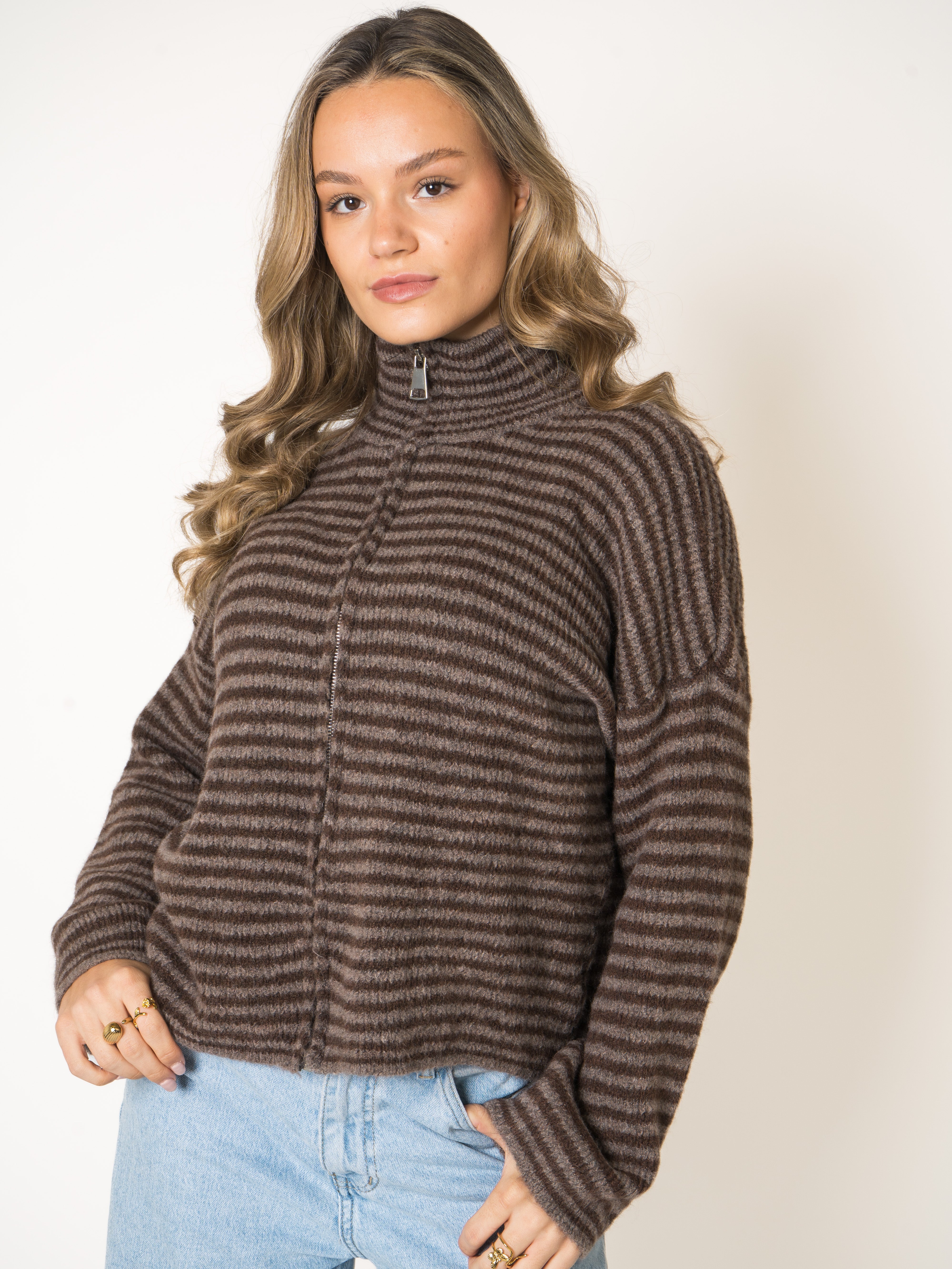 #Farbe_Braun mit Dunkelbraun