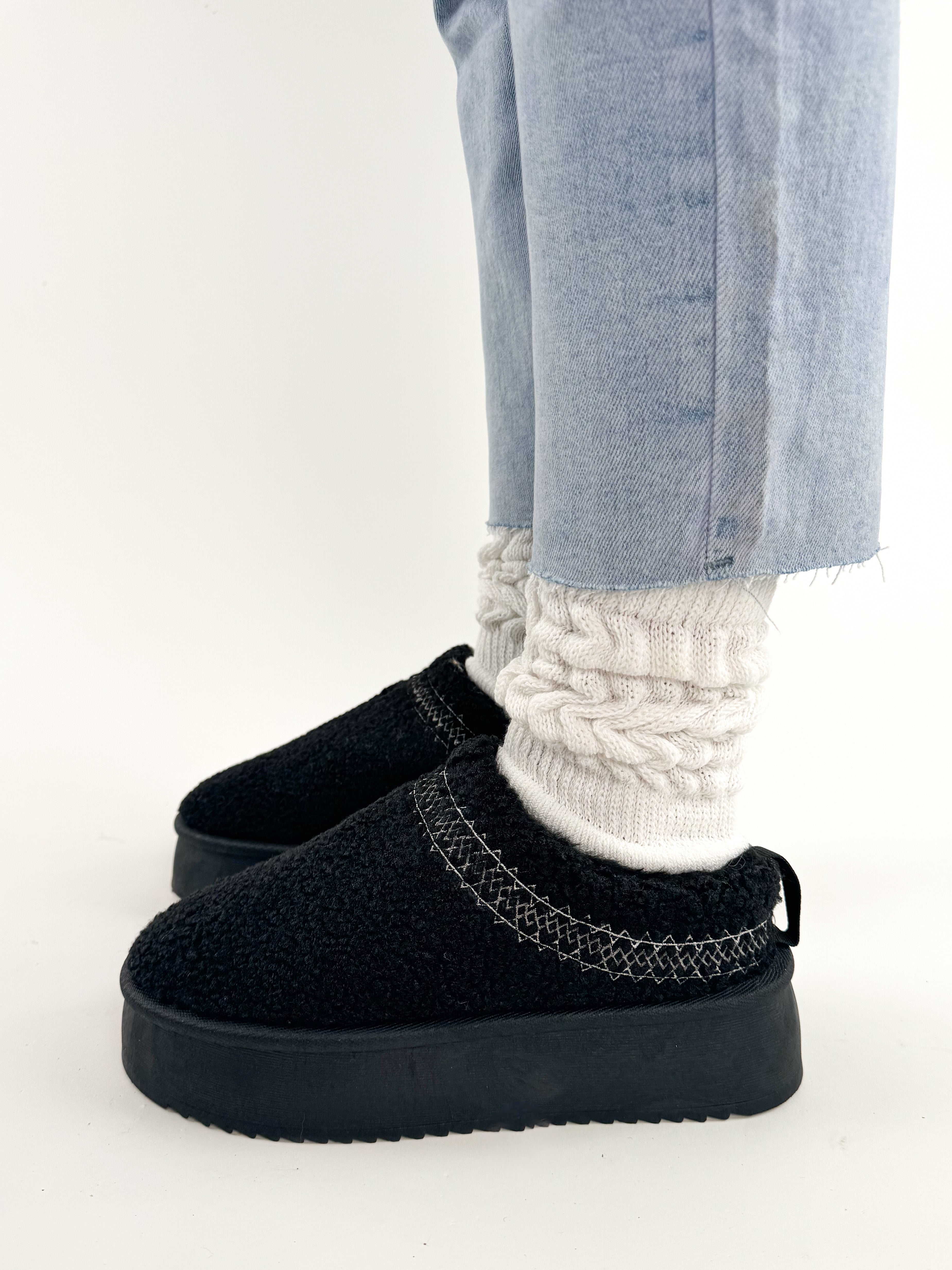 Plateau Teddy Mini Boots Slipper - schwarz