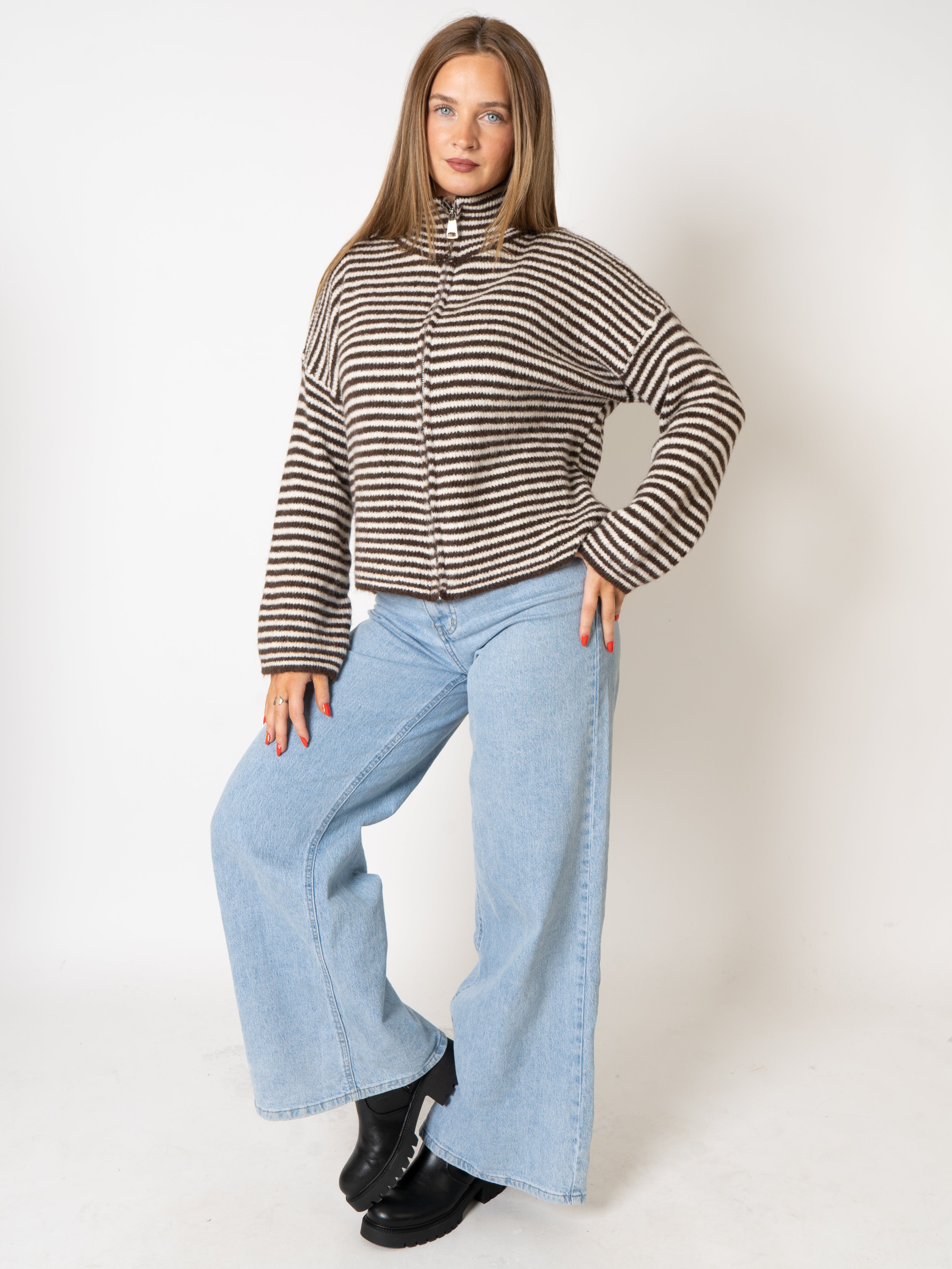 #Farbe_Braun mit weiß