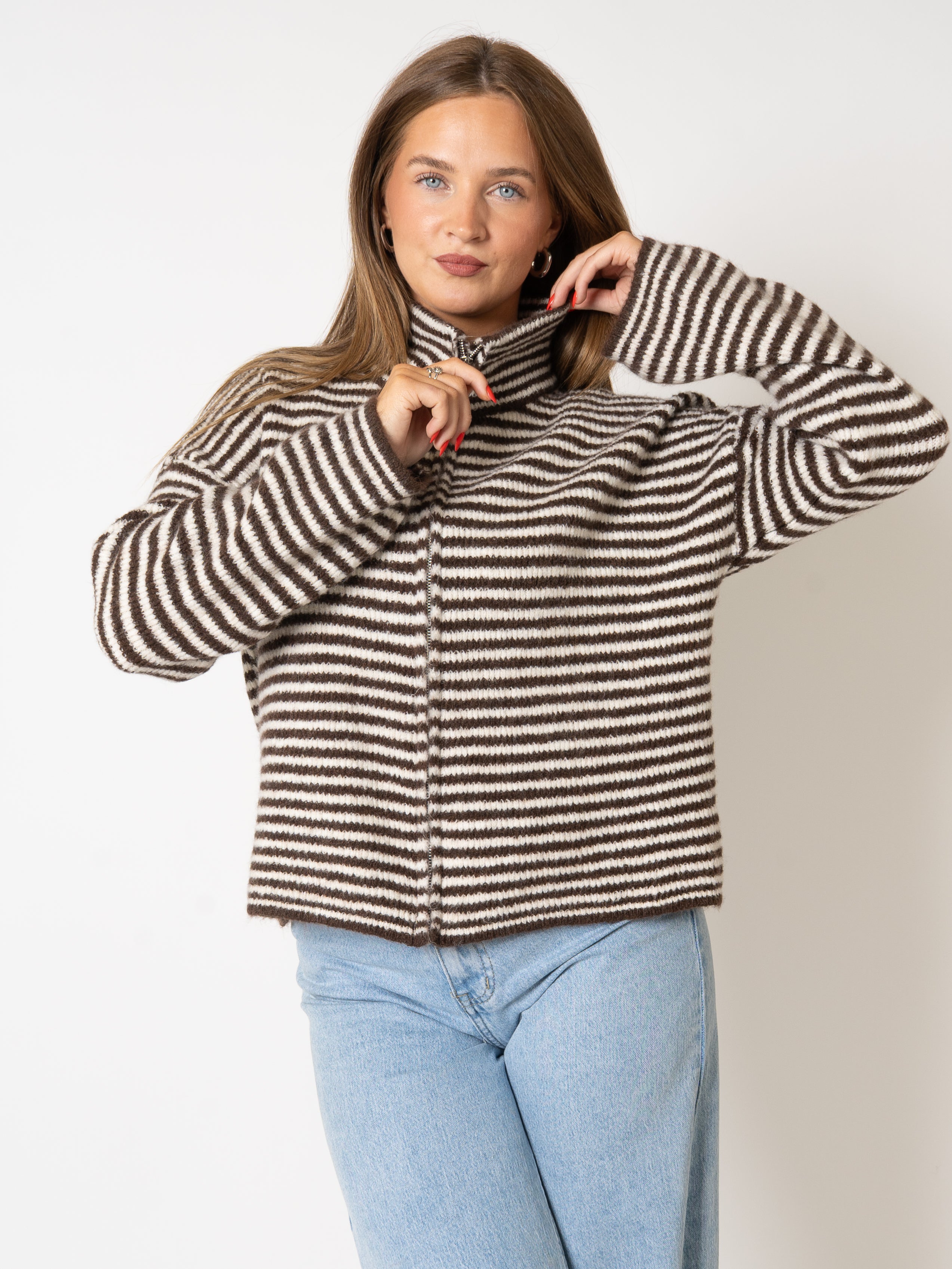 #Farbe_Braun mit weiß