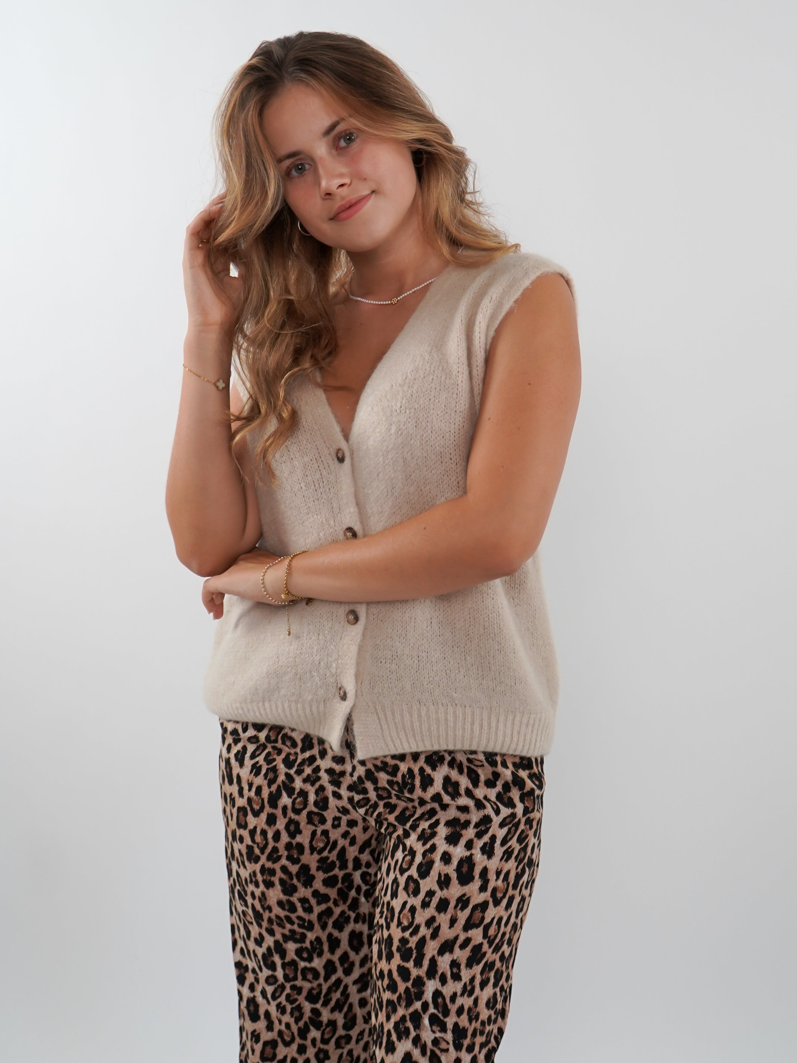 LUCKY DEAL 838 Feinstrick Weste Emilia - Sand - vom Umtausch ausgeschlossen -