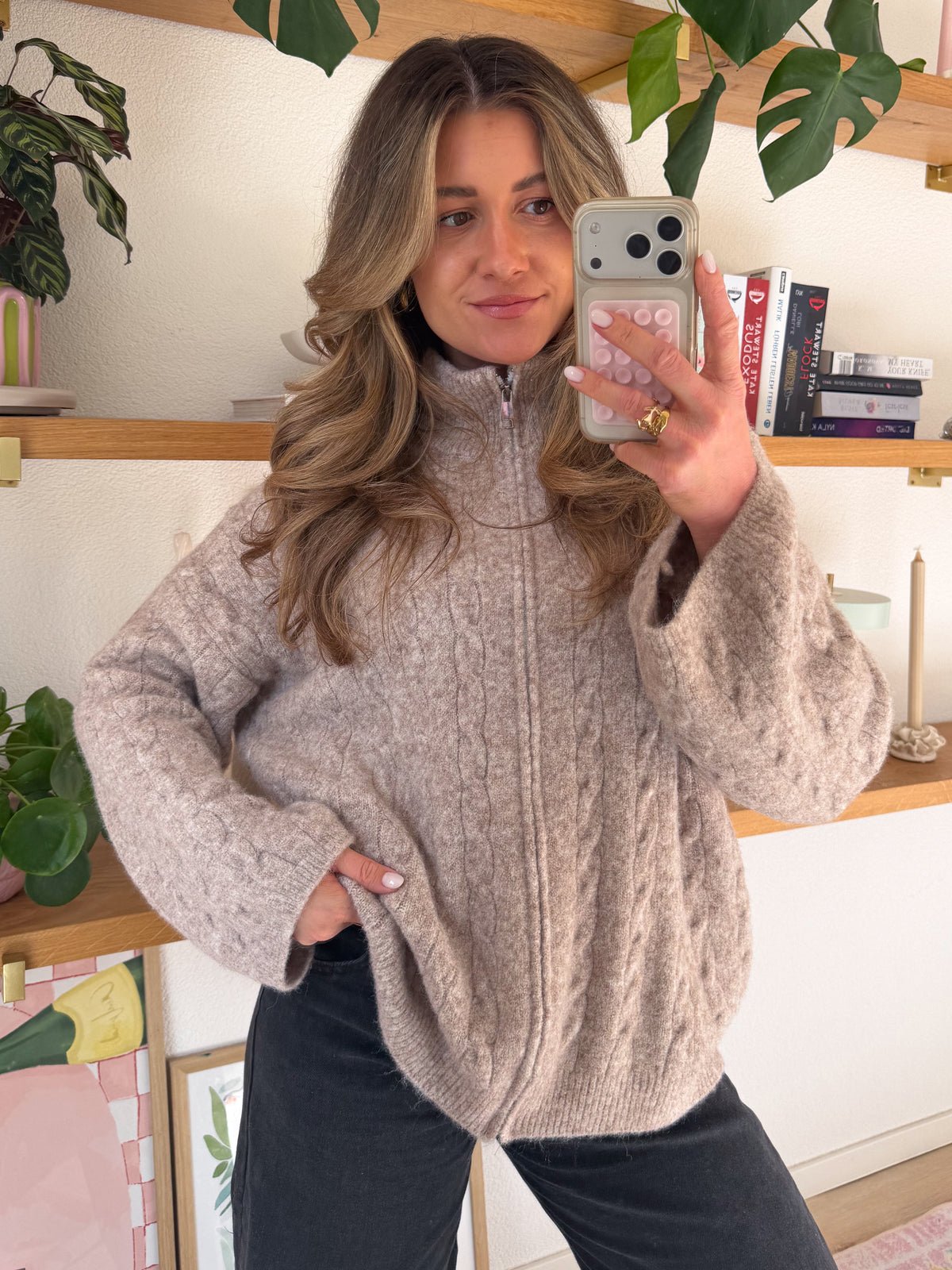 #Farbe_Taupe