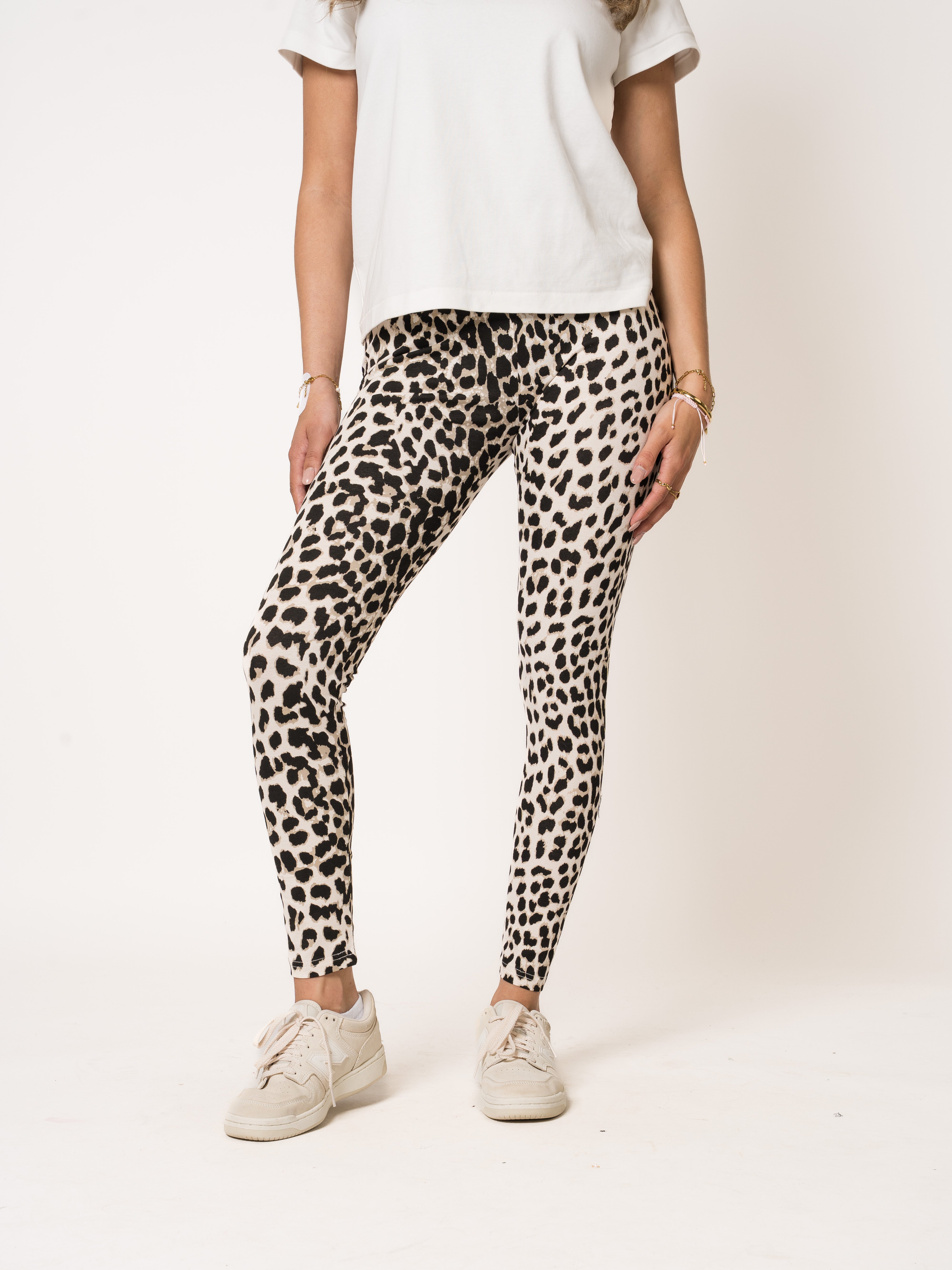 LUCKY DEAL 2054 Into the Wild Leo Leggins - Creme - vom Umtausch ausgeschlossen -