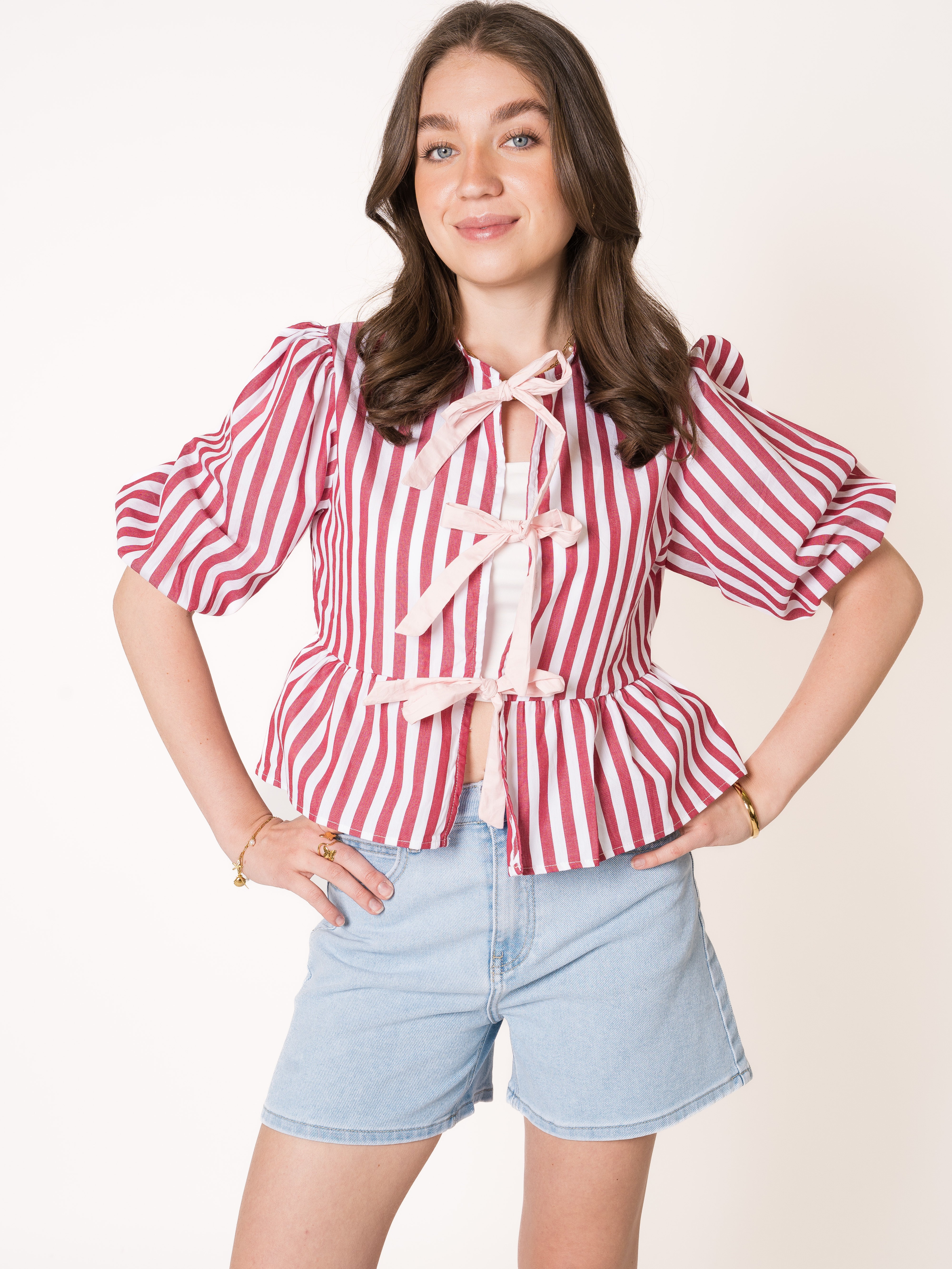 LUCKY DEAL 1882 Stripe Vibe Balloon Shirt - Weiß mit Rot - vom Umtausch ausgeschlossen -