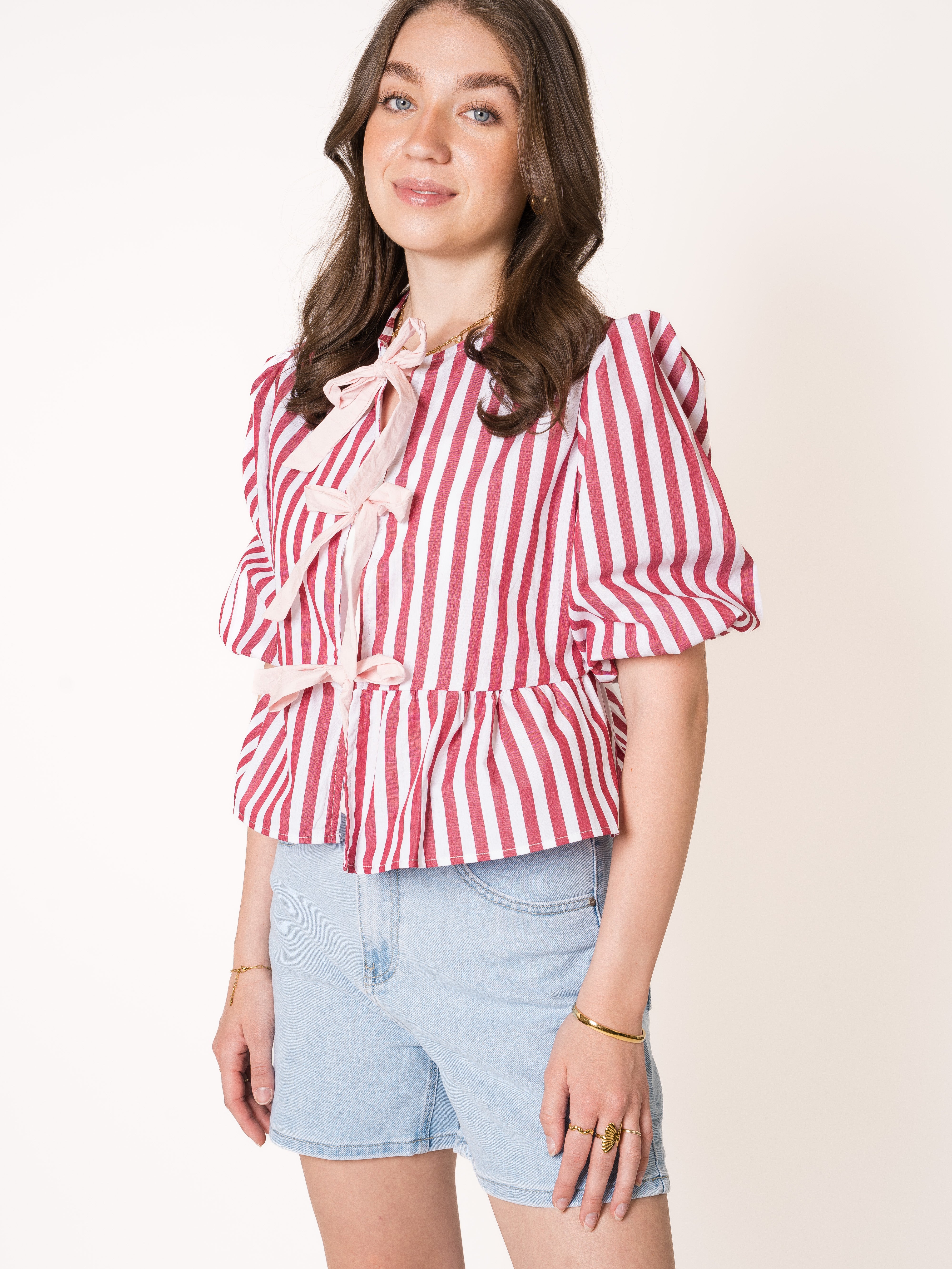 LUCKY DEAL 1882 Stripe Vibe Balloon Shirt - Weiß mit Rot - vom Umtausch ausgeschlossen -