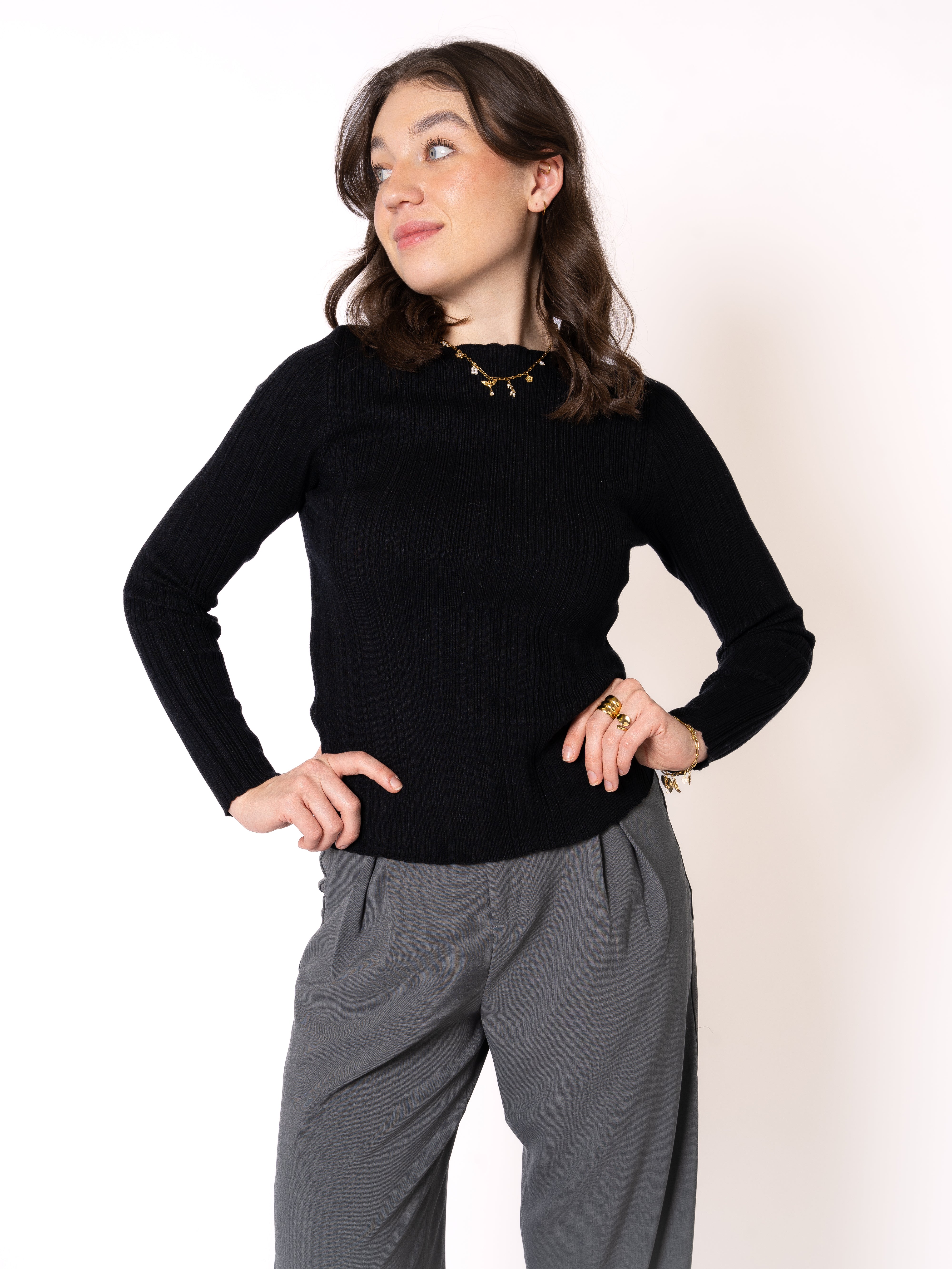 Ellara Ribbed Knit Longsleeve - Schwarz