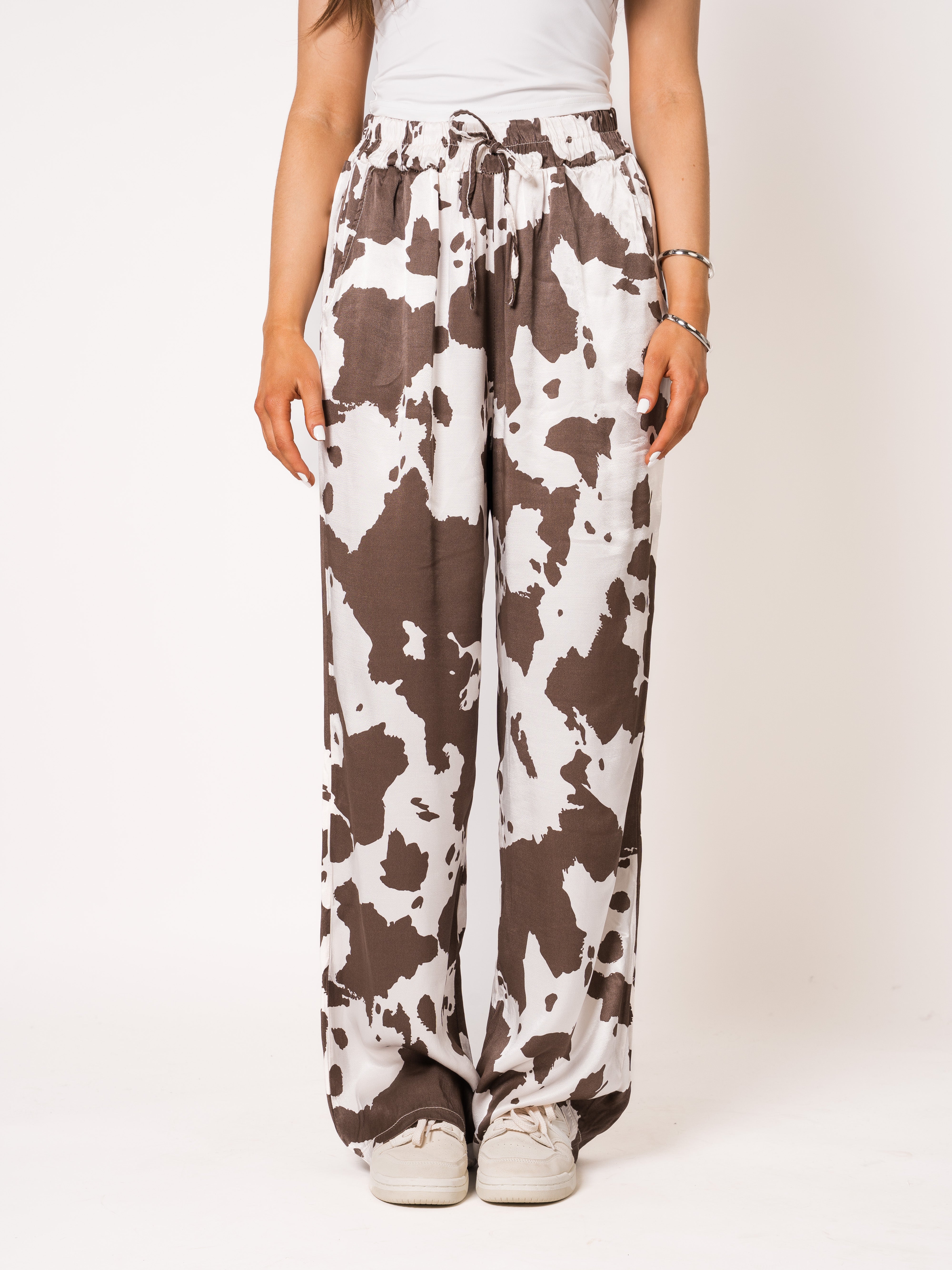 Cow Silky Wide Leg Hose
