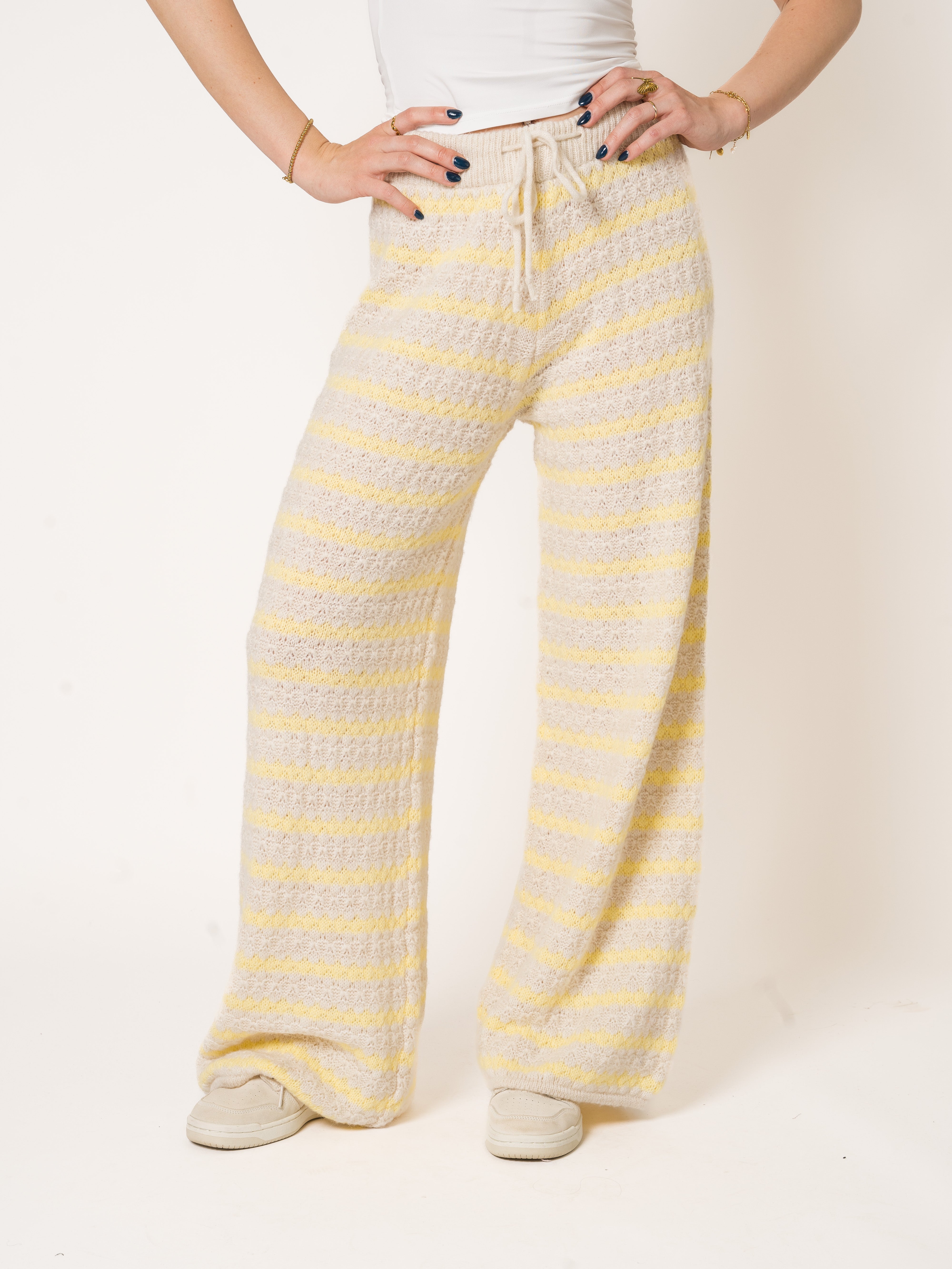 #Farbe_Creme mit Gelb