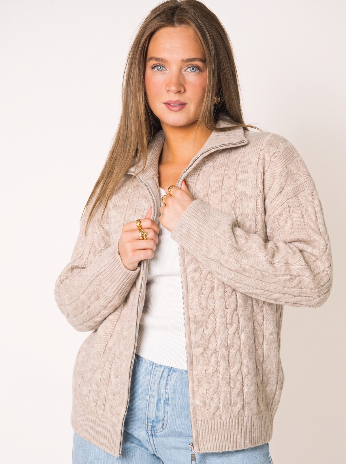 #Farbe_Taupe