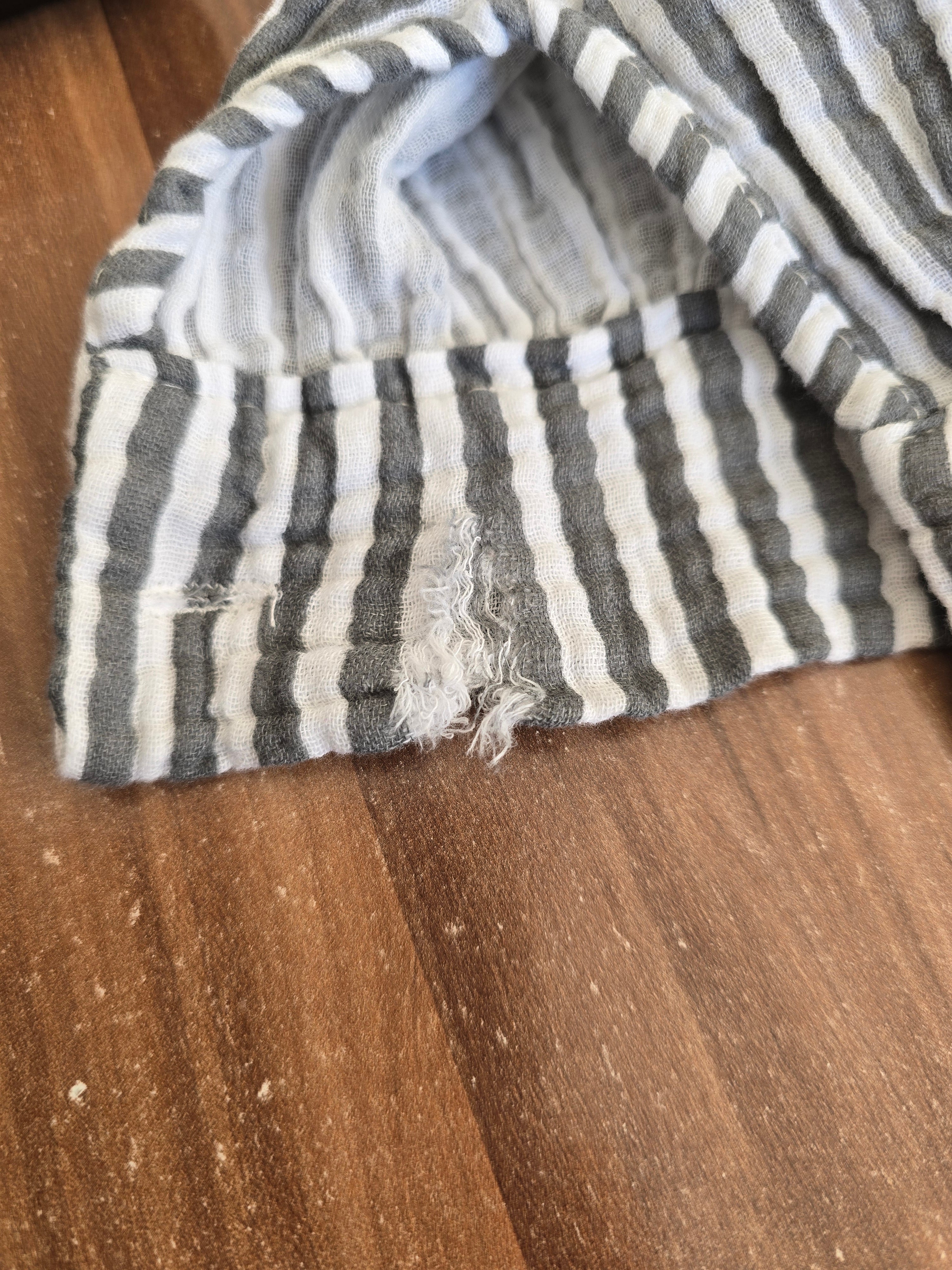 LUCKY DEAL 2082 Musselinbluse Stripes - Grau Weiß - vom Umtausch ausgeschlossen -