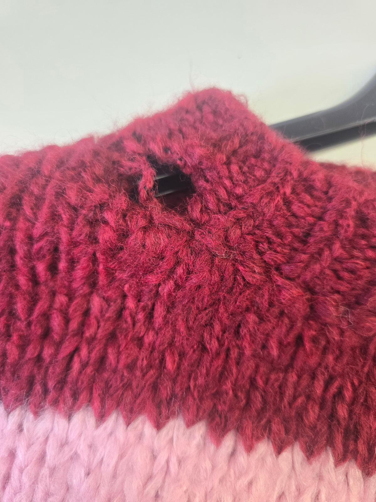 LUCKY DEAL 2373 Most Wanted Knit Cardigan - Dunkelrot mit Rosa - vom Umtausch ausgeschlossen -