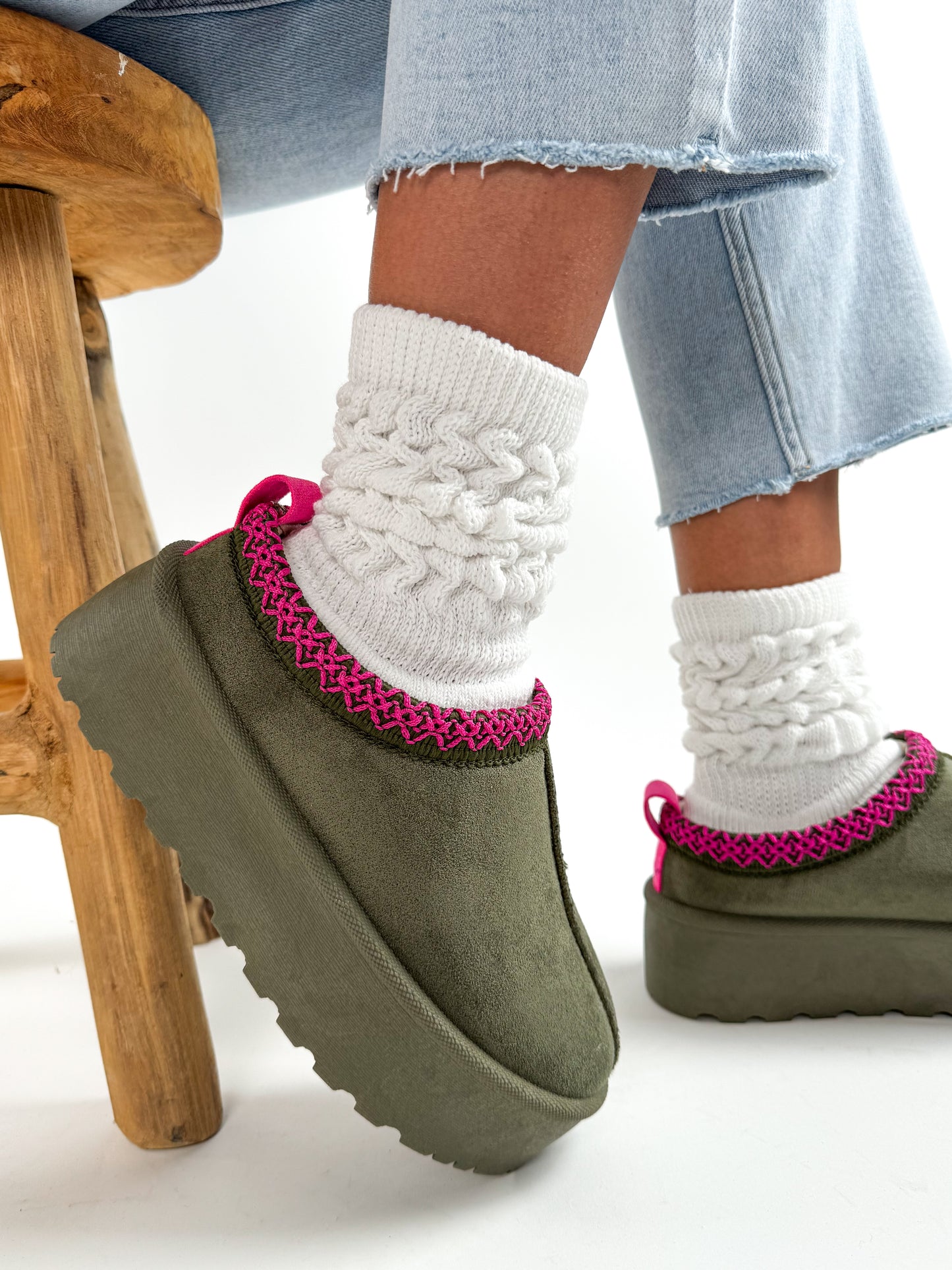 Plateau Mini Boots Slipper - dunkelgrün rosa