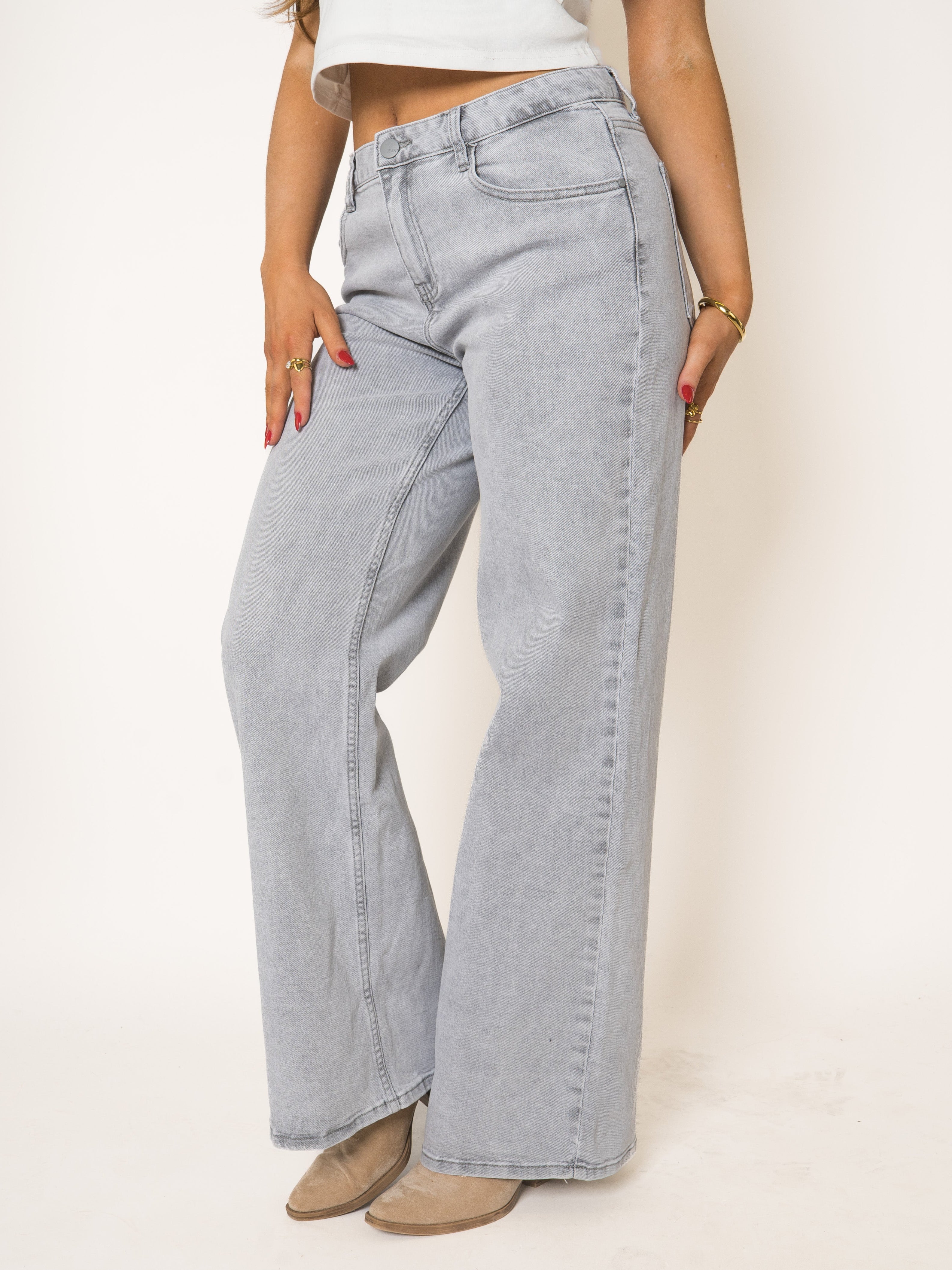 Mid Waist Wide Leg Jeans