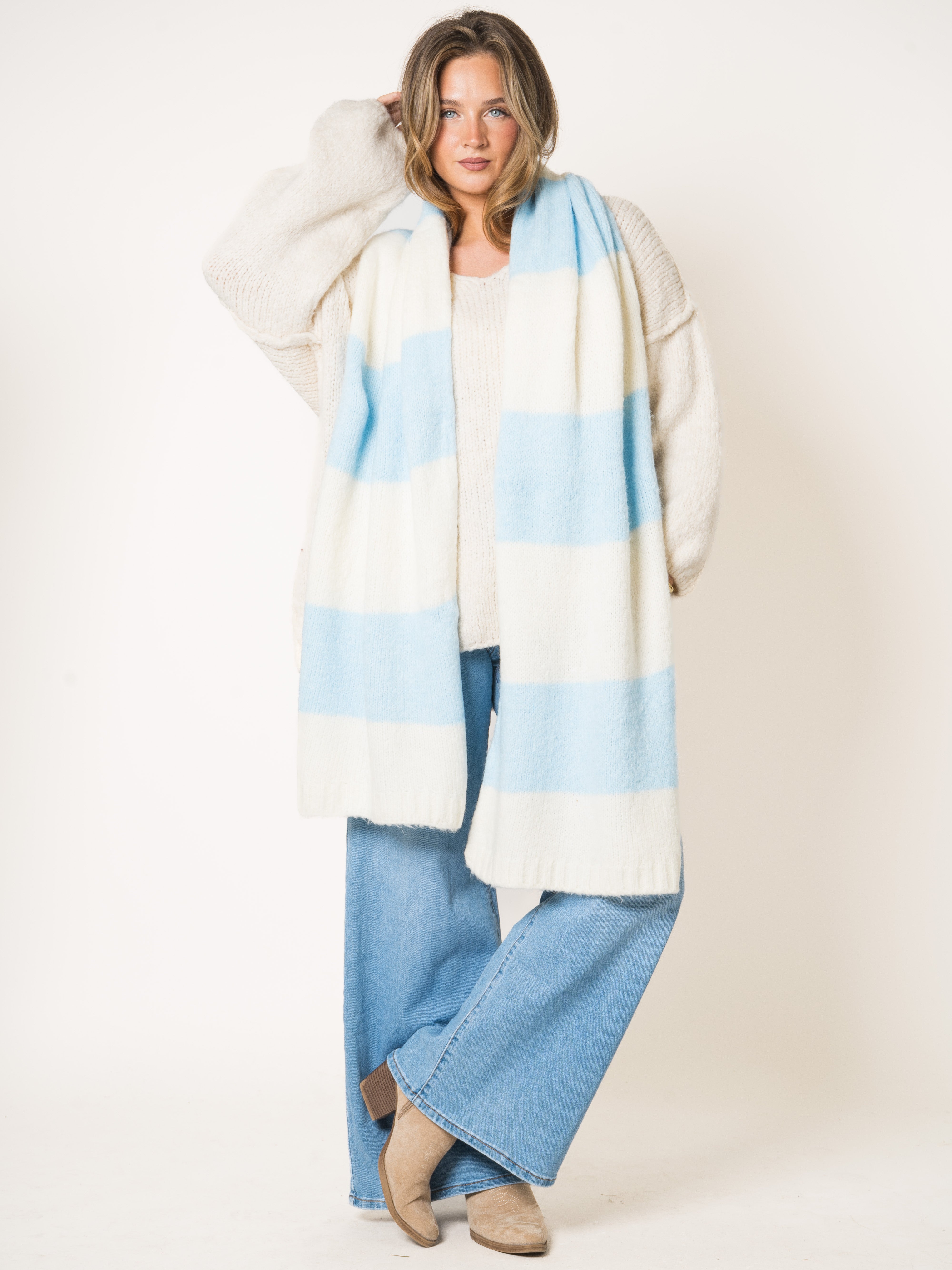 #Farbe_Weiß mit Blau