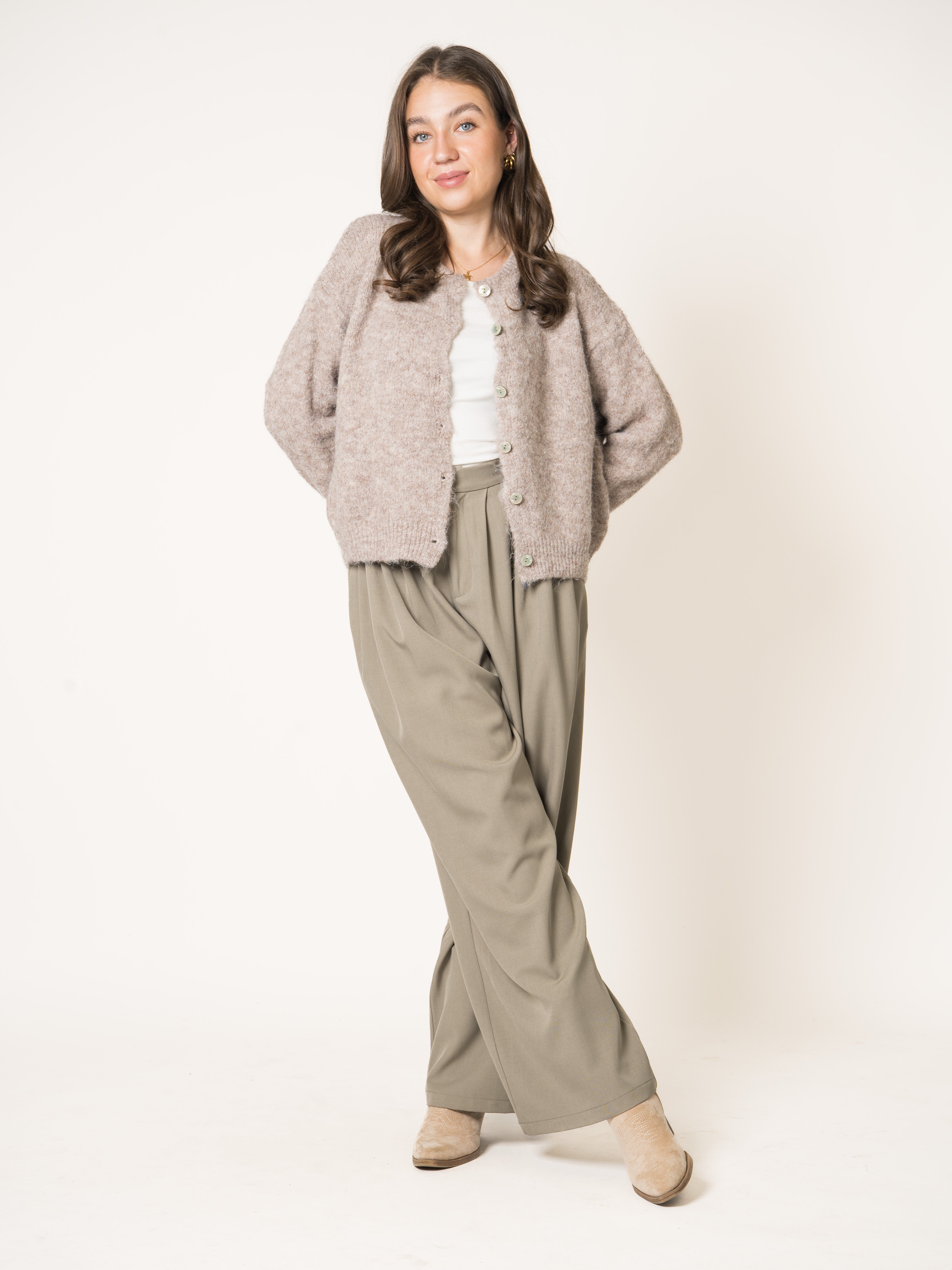 #Farbe_Taupe