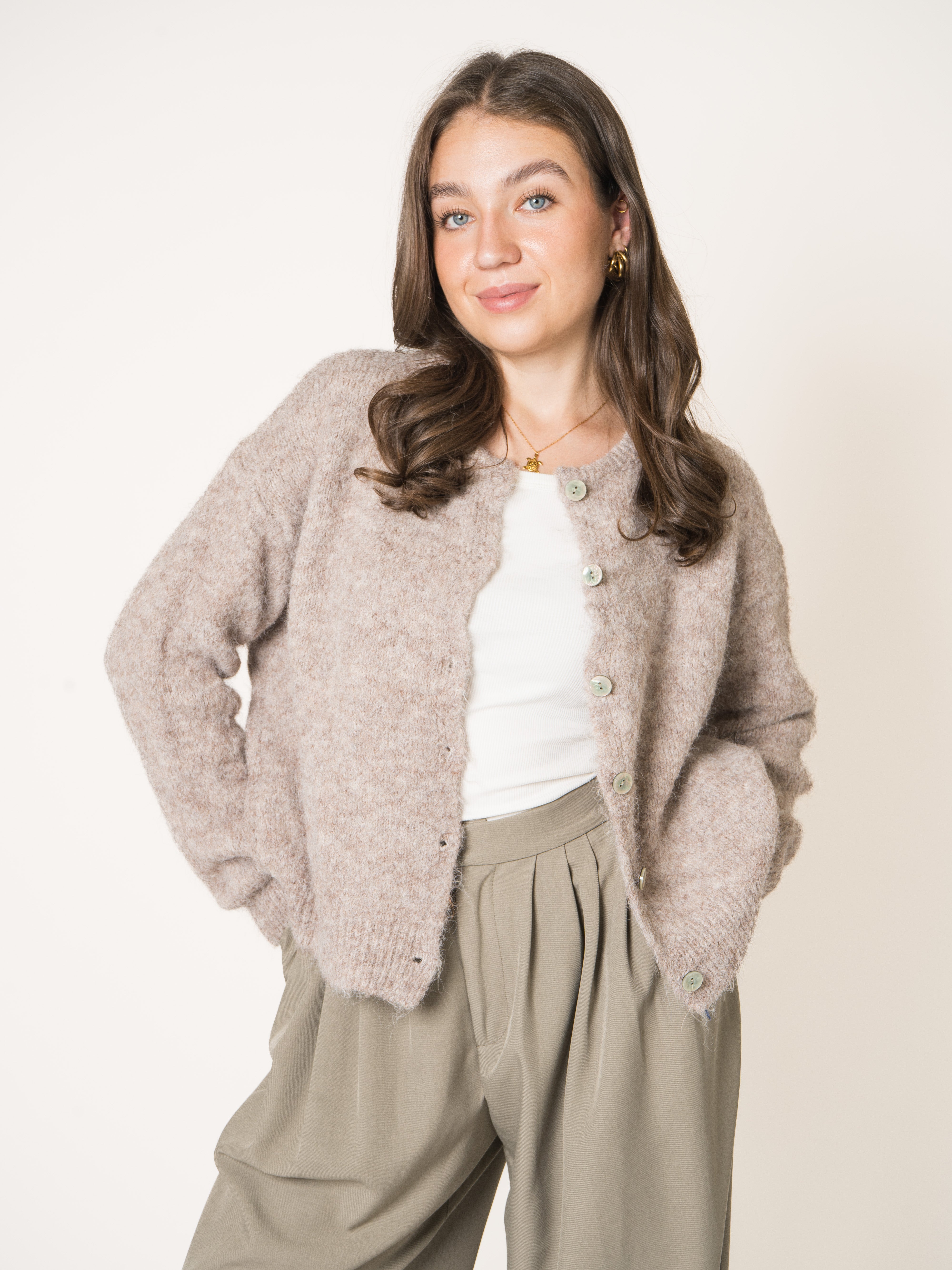 #Farbe_Taupe