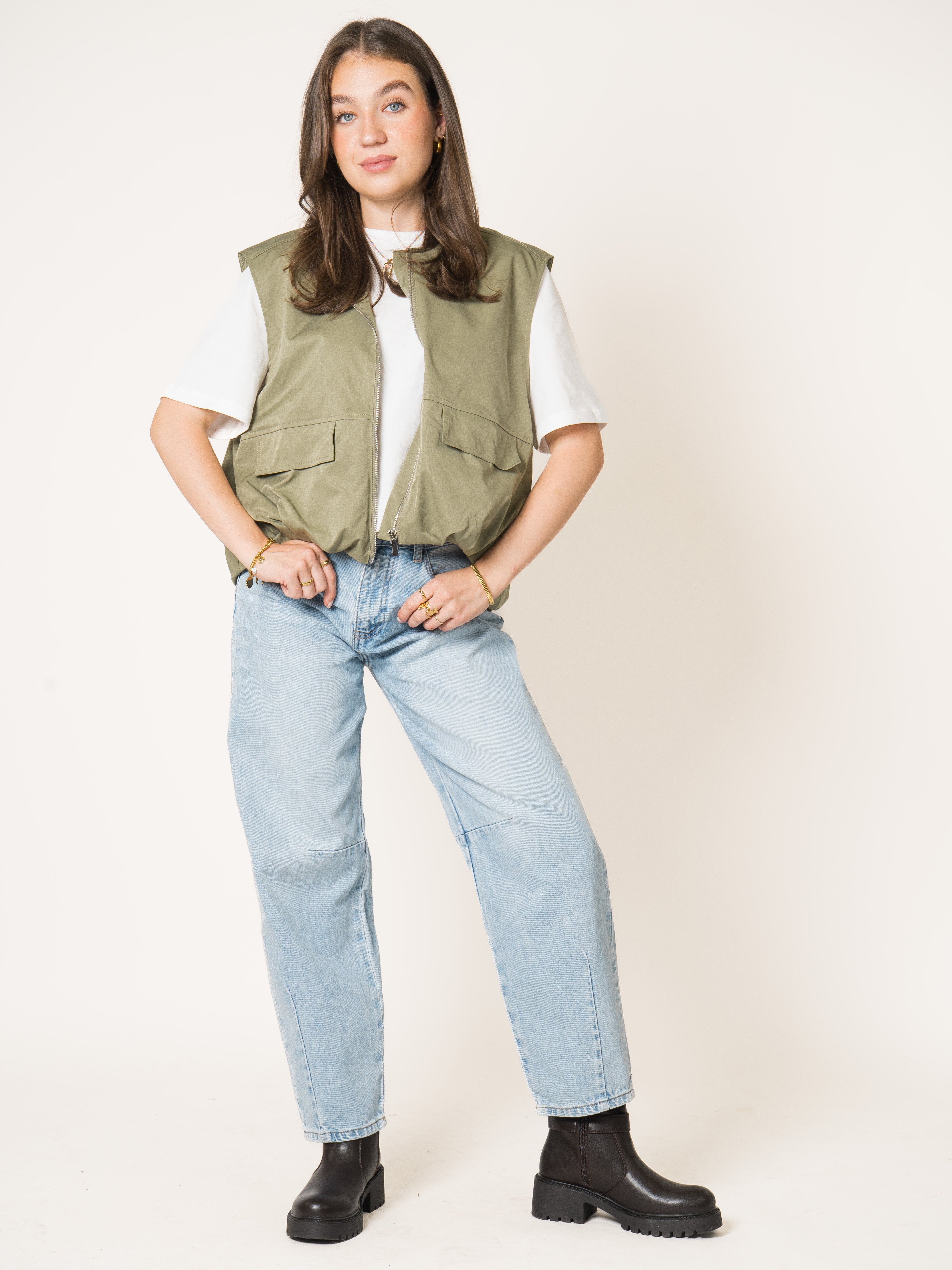 #Farbe_Khaki