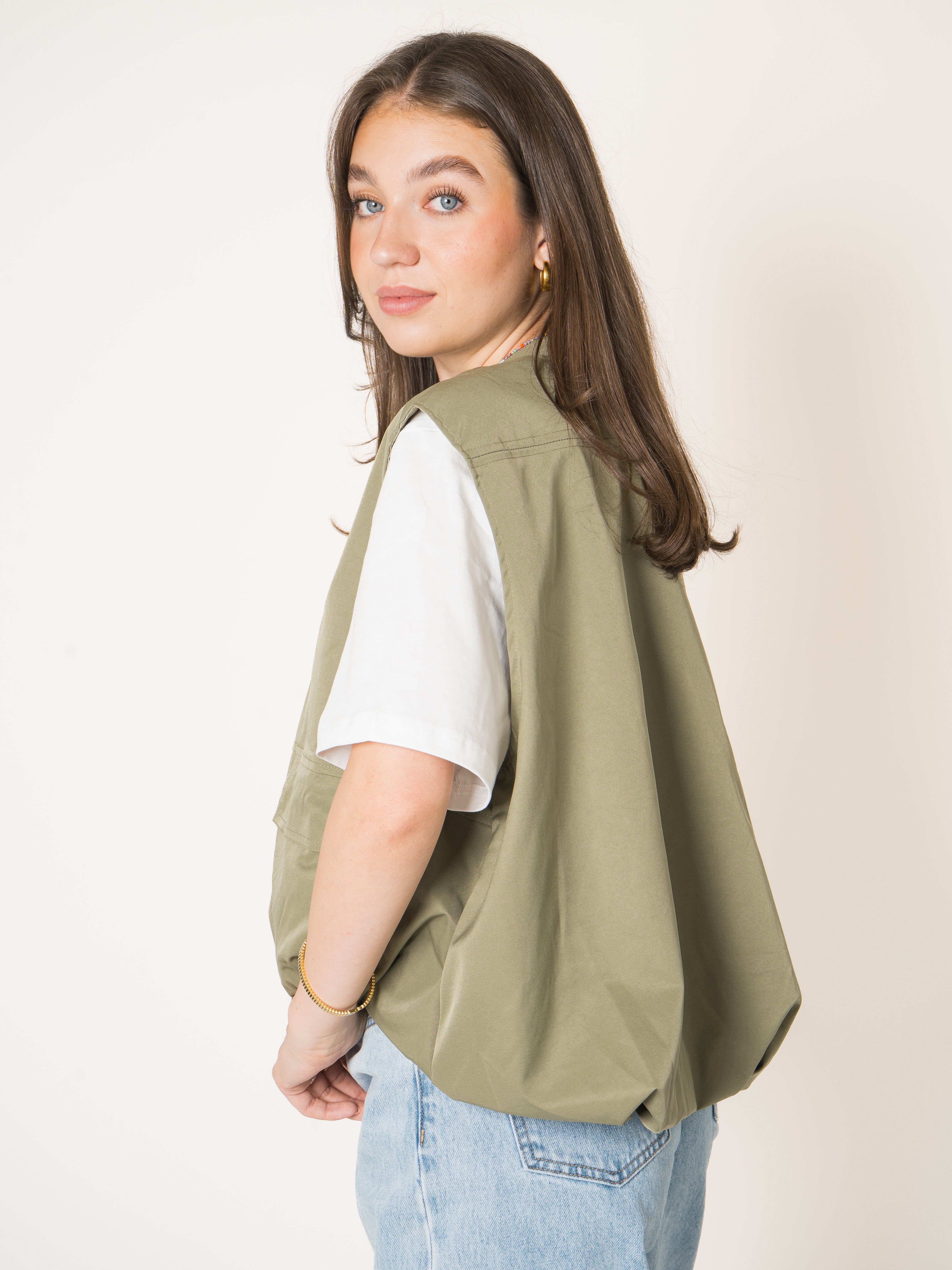 #Farbe_Khaki