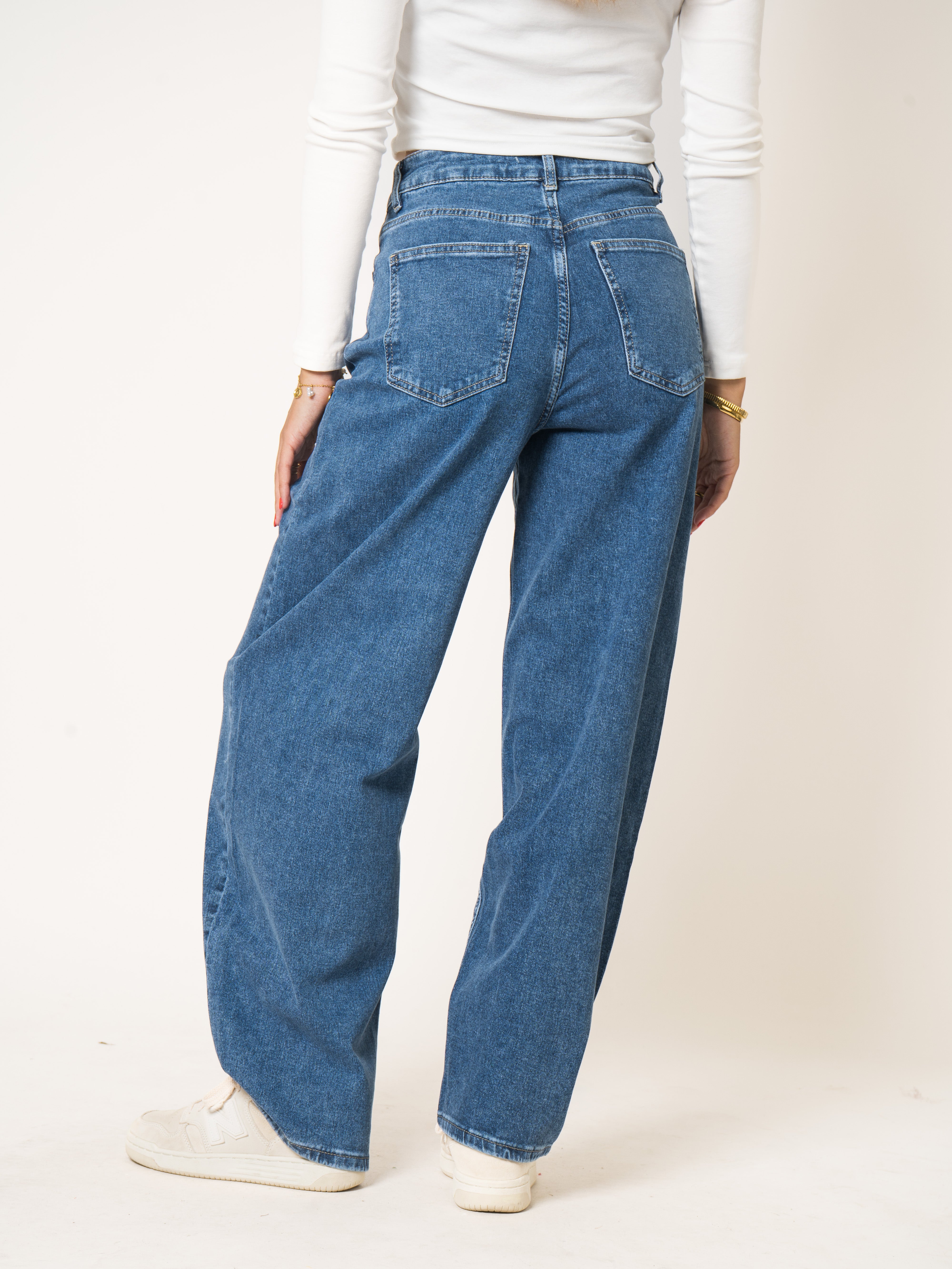 Inspire Barrel Jeans
