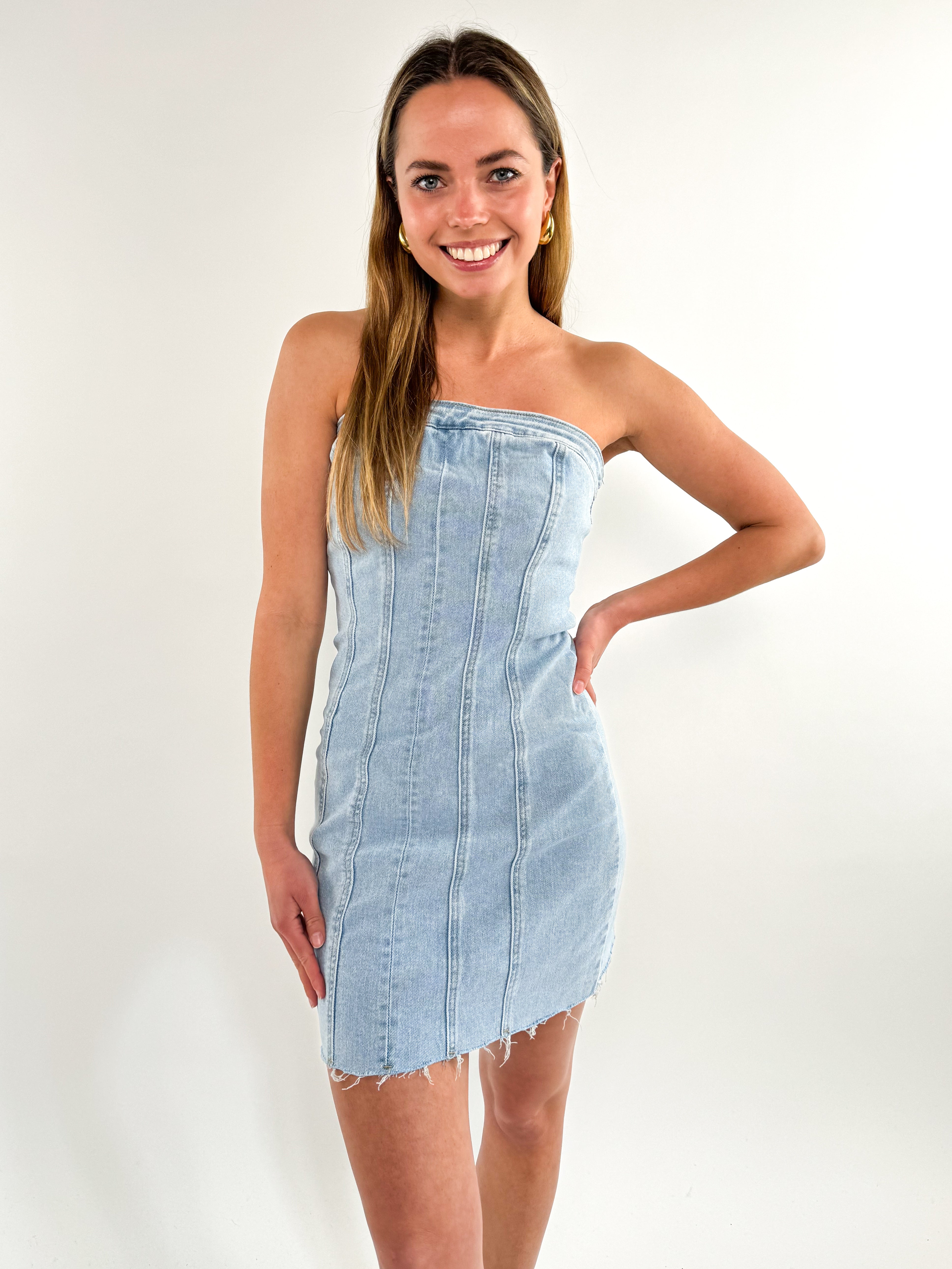 LUCKY DEAL 586 Trägerloses Mini - Jeanskleid - vom Umtausch ausgeschlossen