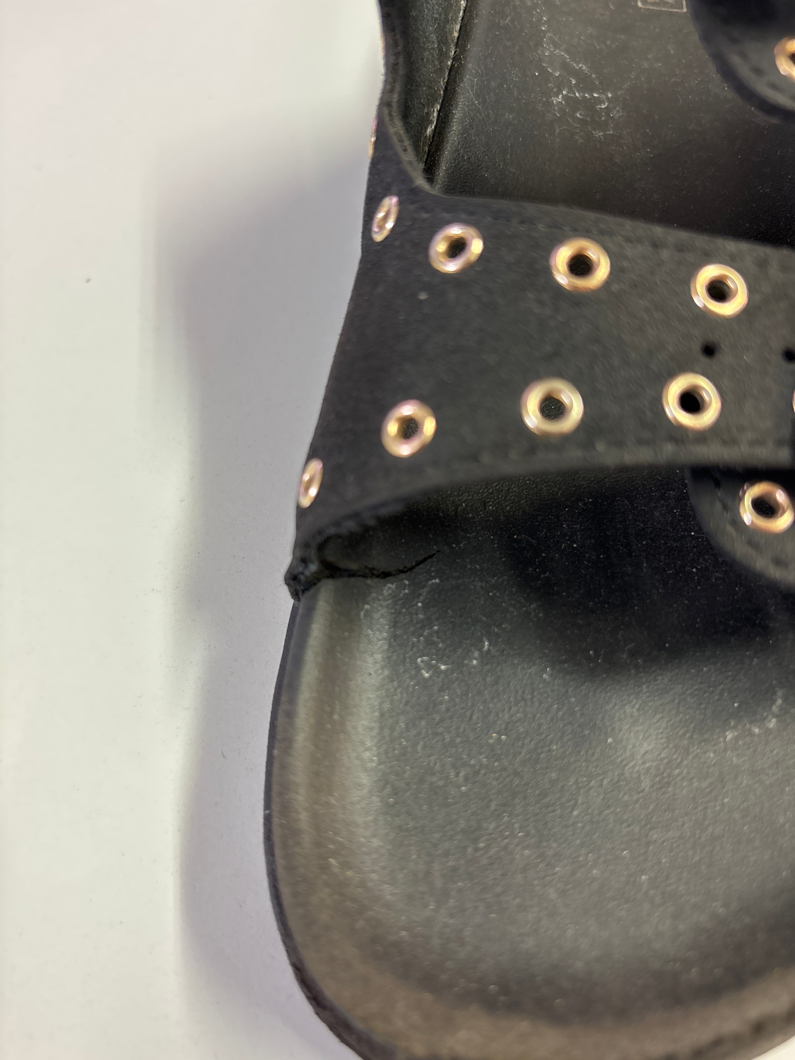 Lucky Deals 1831- East Bay Studded Sandals- Vom Umtausch ausgeschlossen