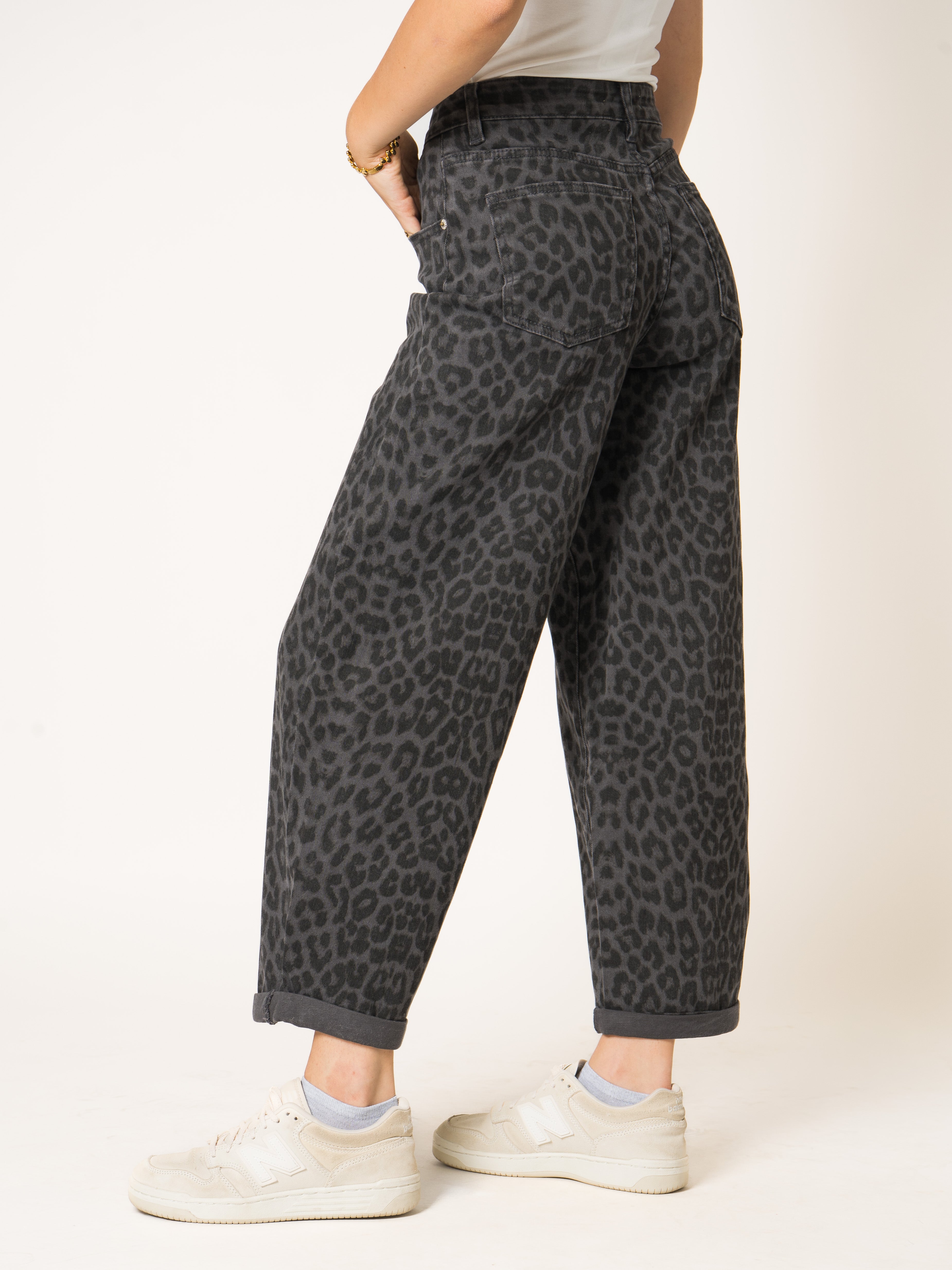 Balloon Fit Leo Jeans Stone Grey
