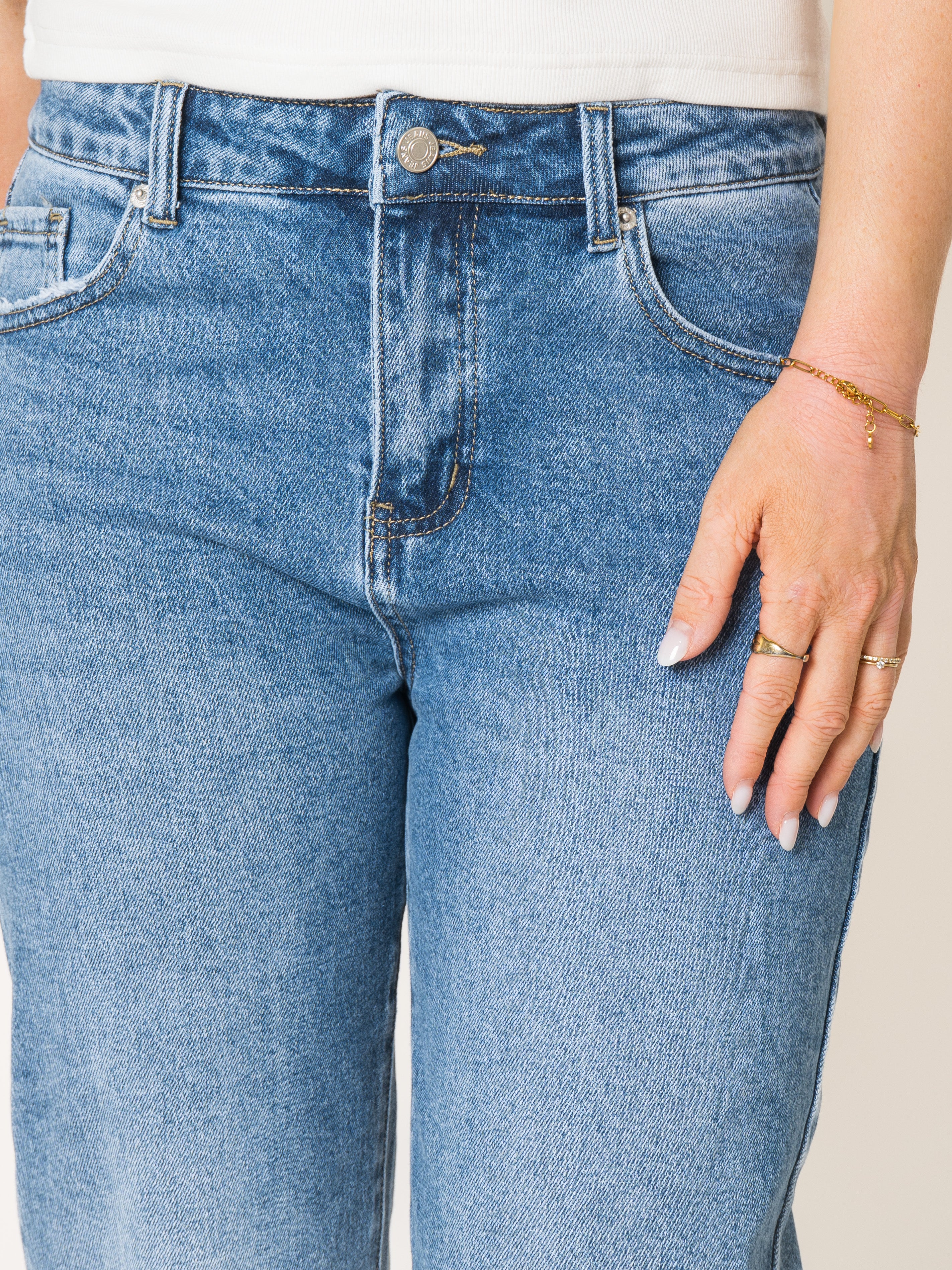 All You Need Mom Fit Jeans