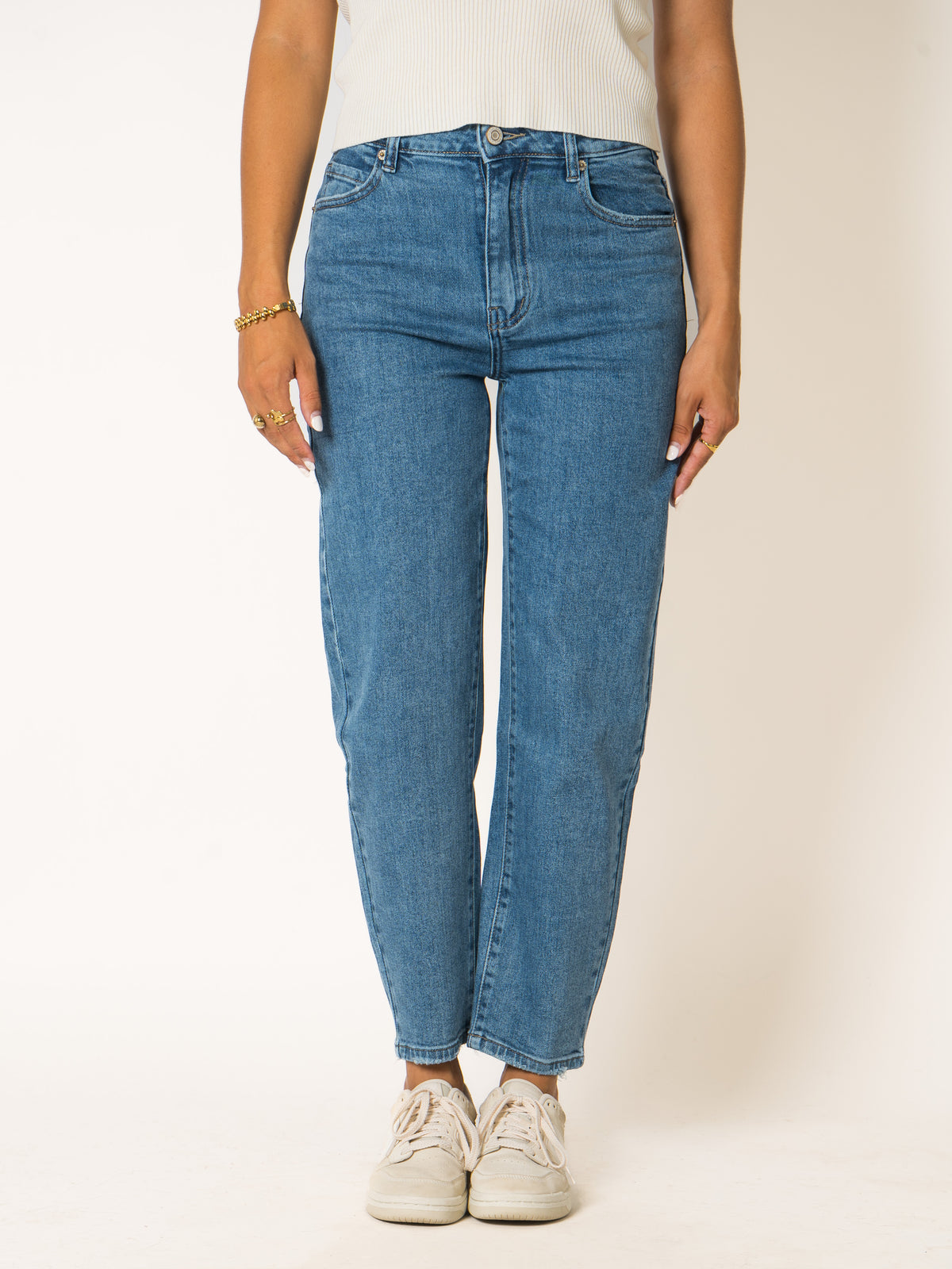 Classic Mom Fit Jeans