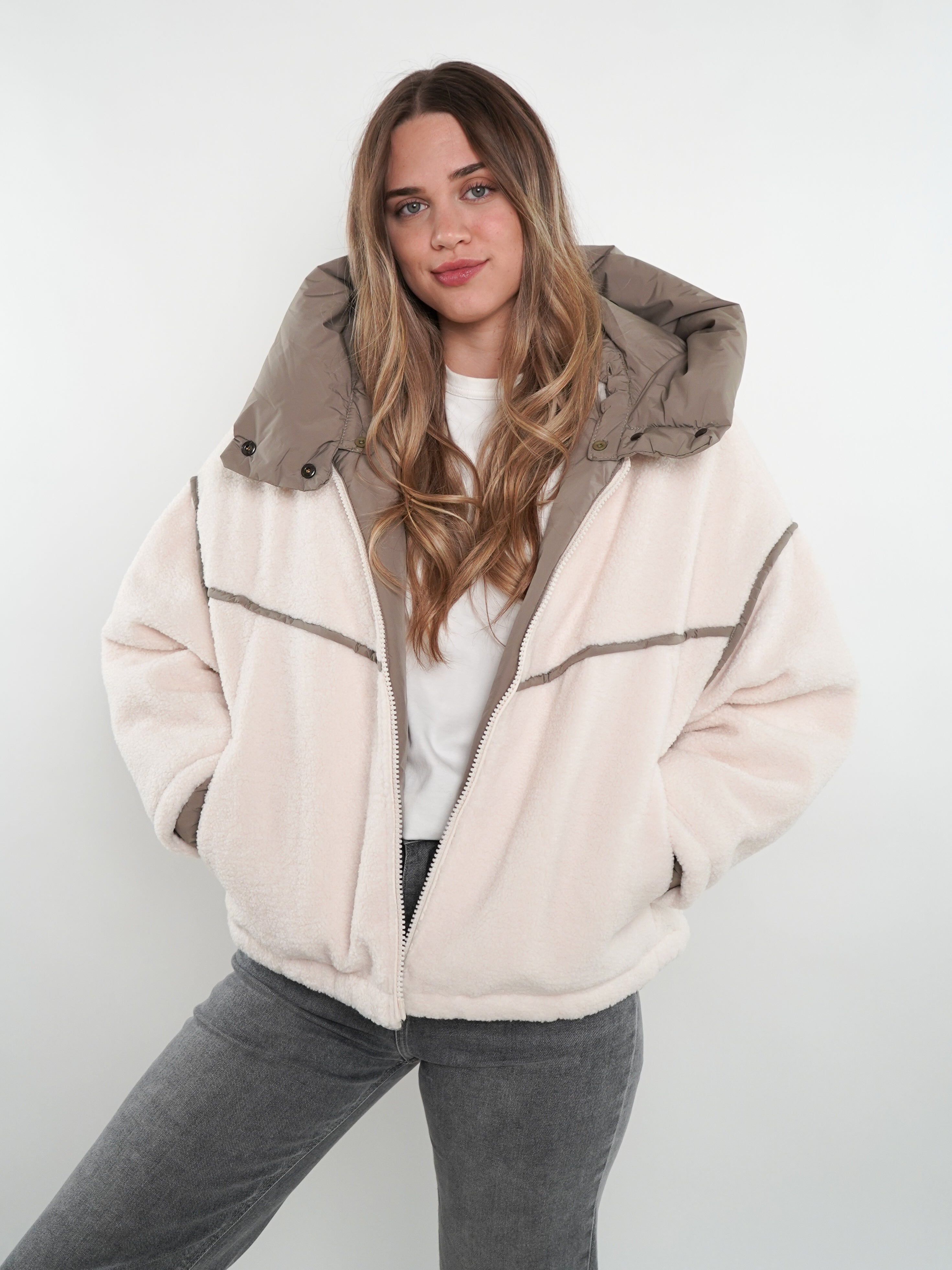 Teddyjacke Astrid - Weiß mit Khaki