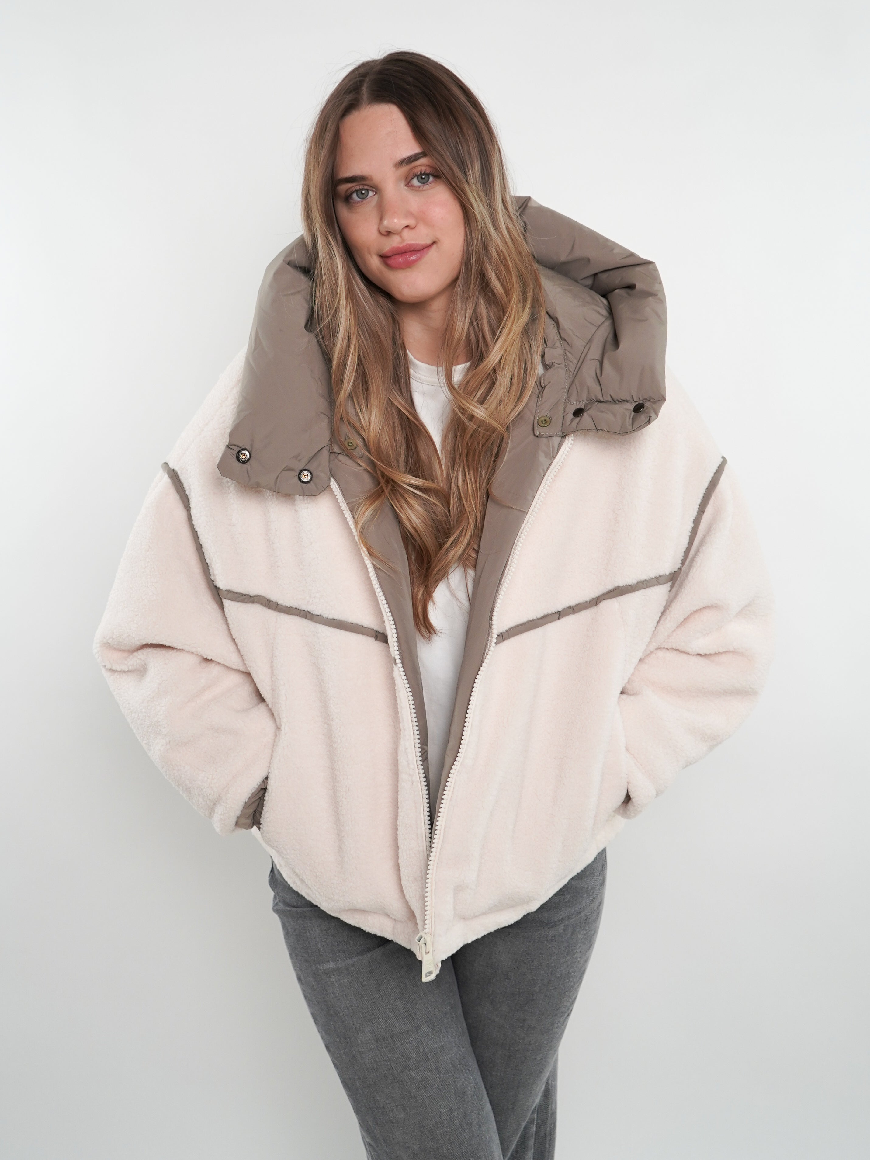 Teddyjacke Astrid - Weiß mit Khaki