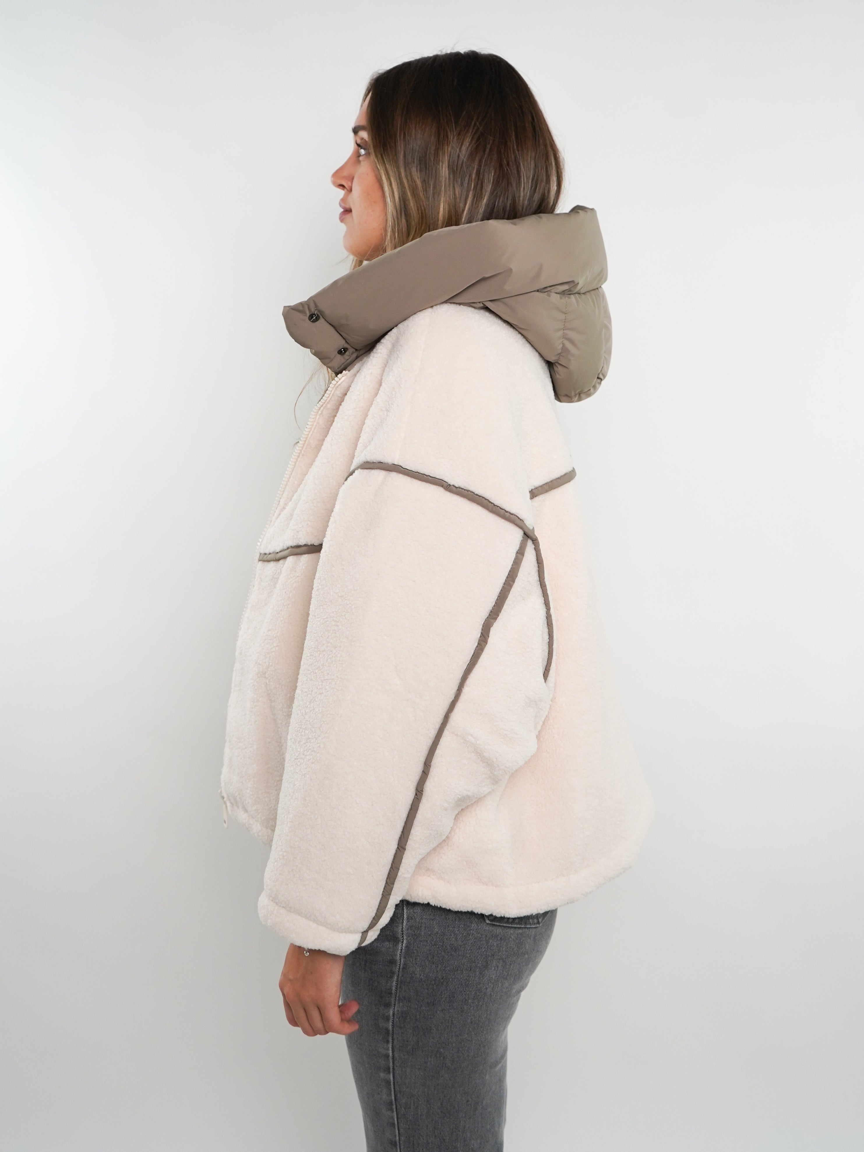 Teddyjacke Astrid - Weiß mit Khaki