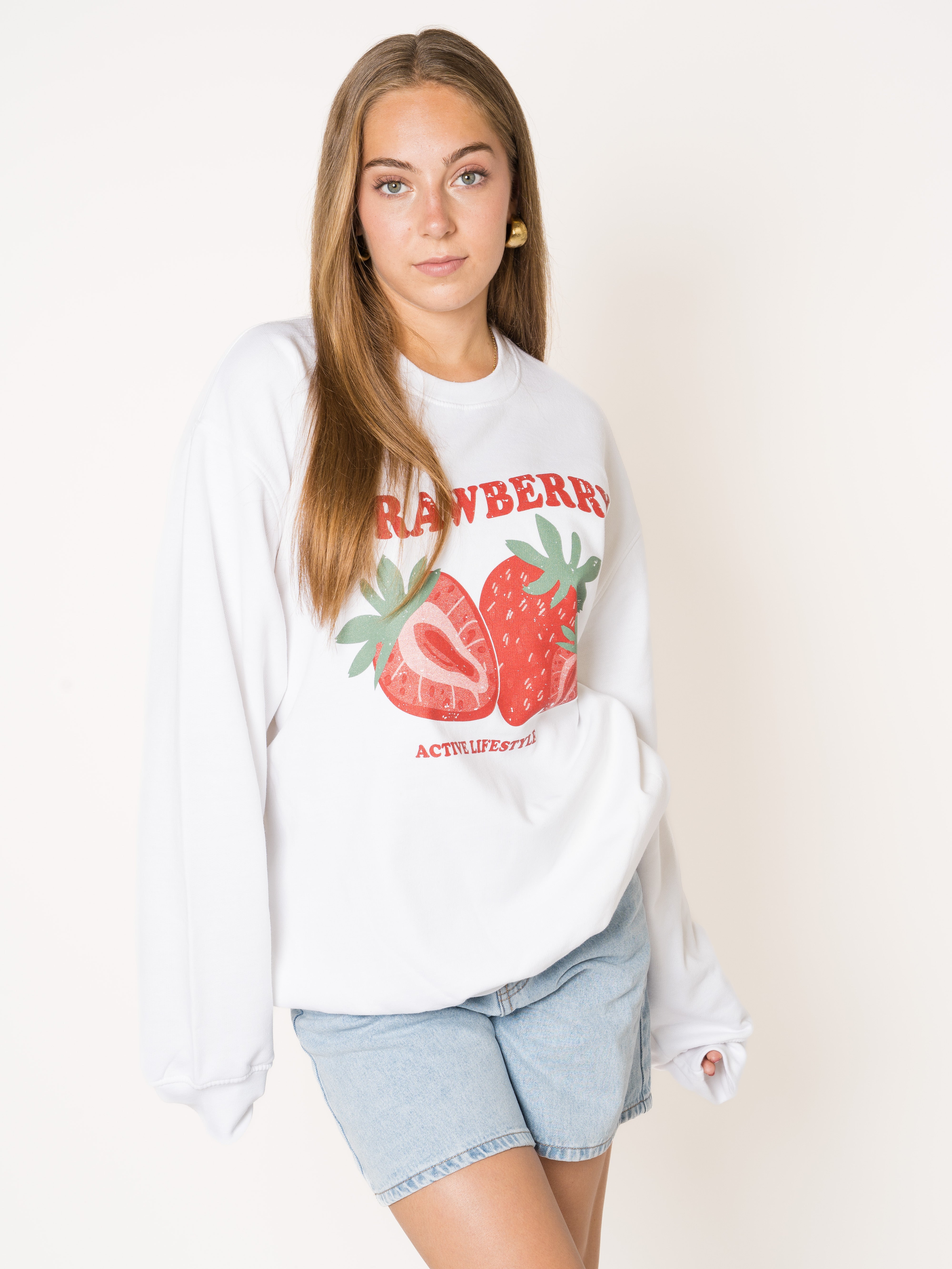LUCKY DEAL 1562 Strawberry Oversize Sweater - Weiß - vom Umtausch ausgeschlossen -