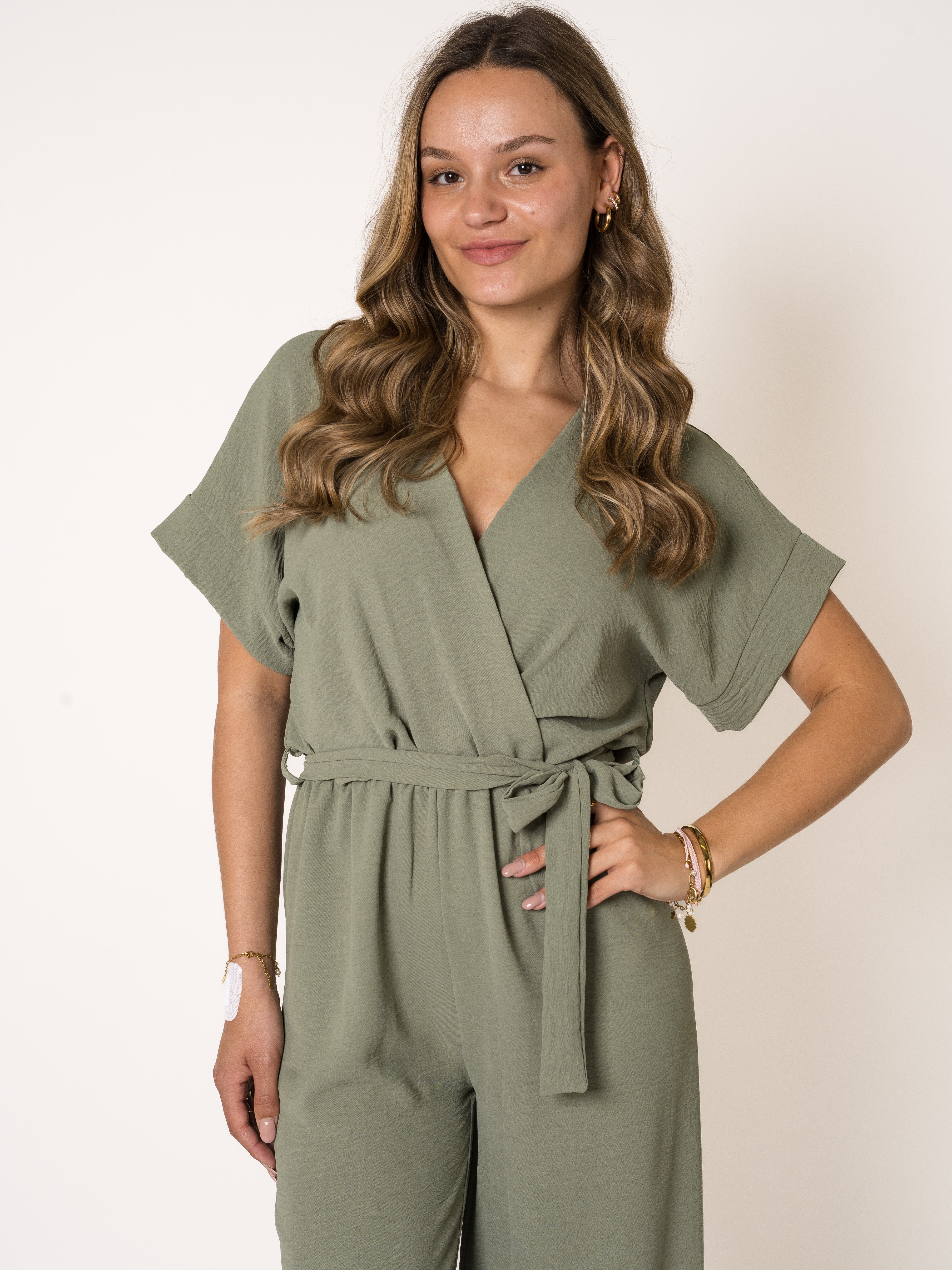 #Farbe_Khaki