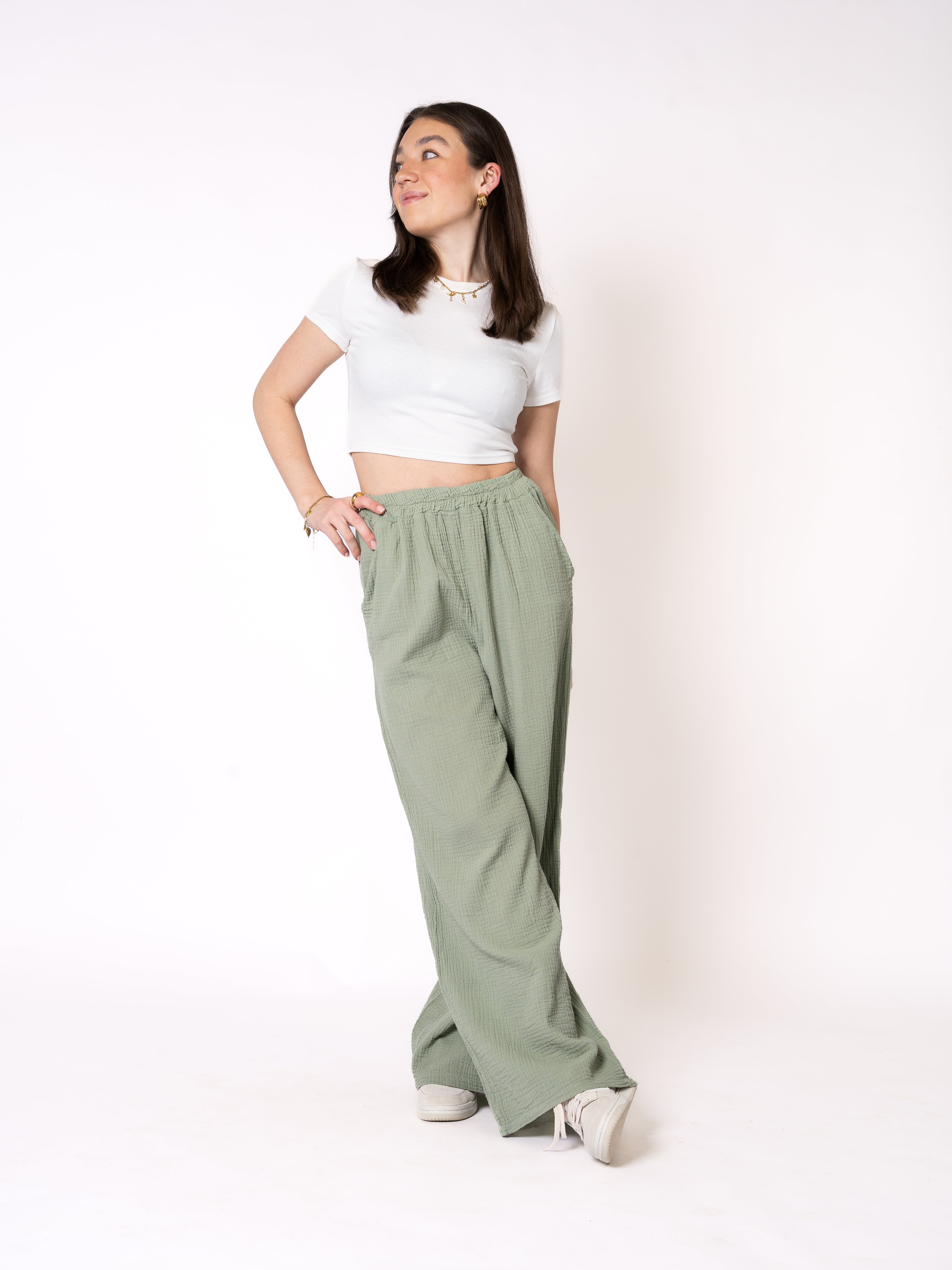 #Farbe_Khaki