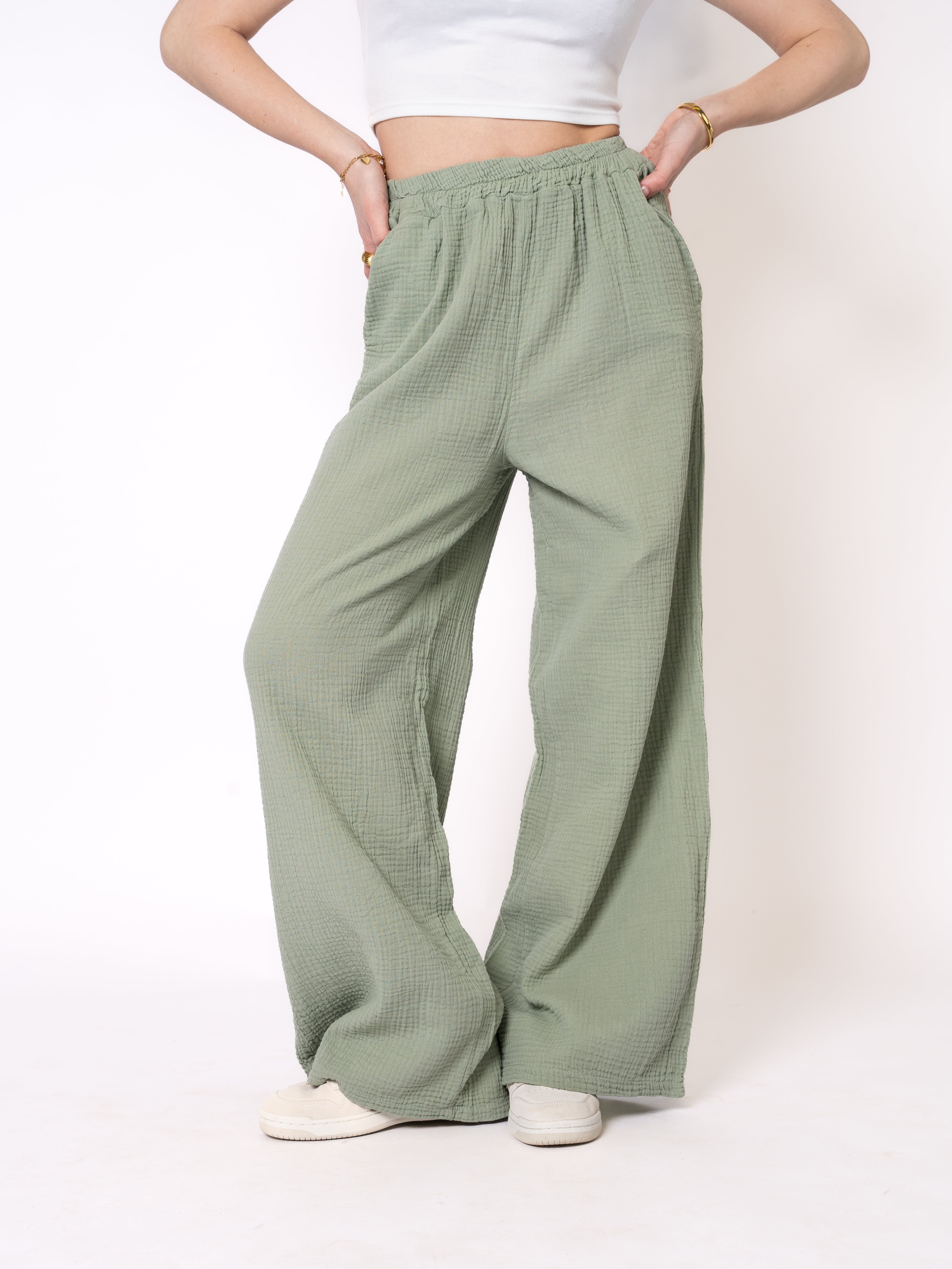 #Farbe_Khaki