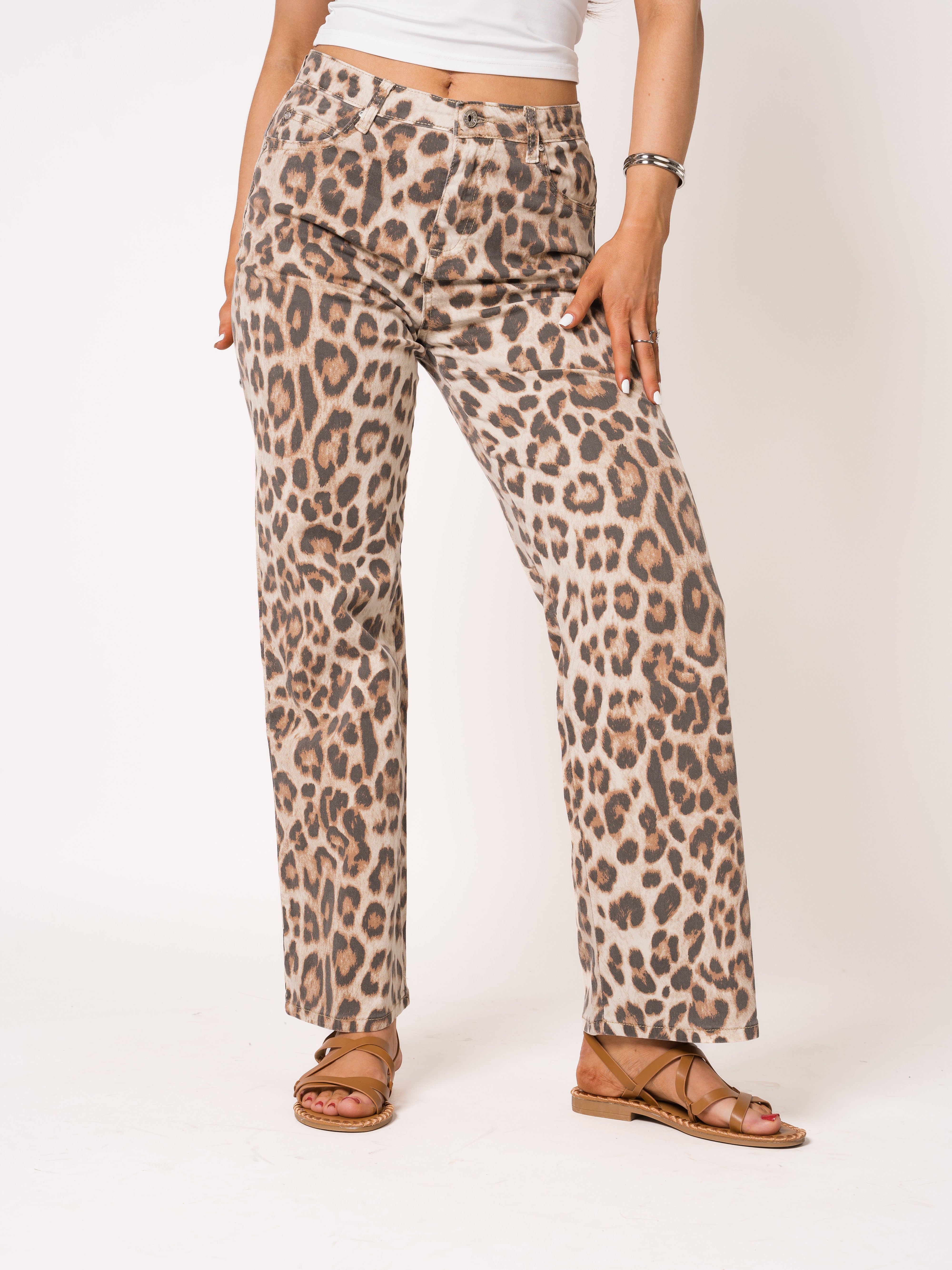 Straight Fit Leo Jeans