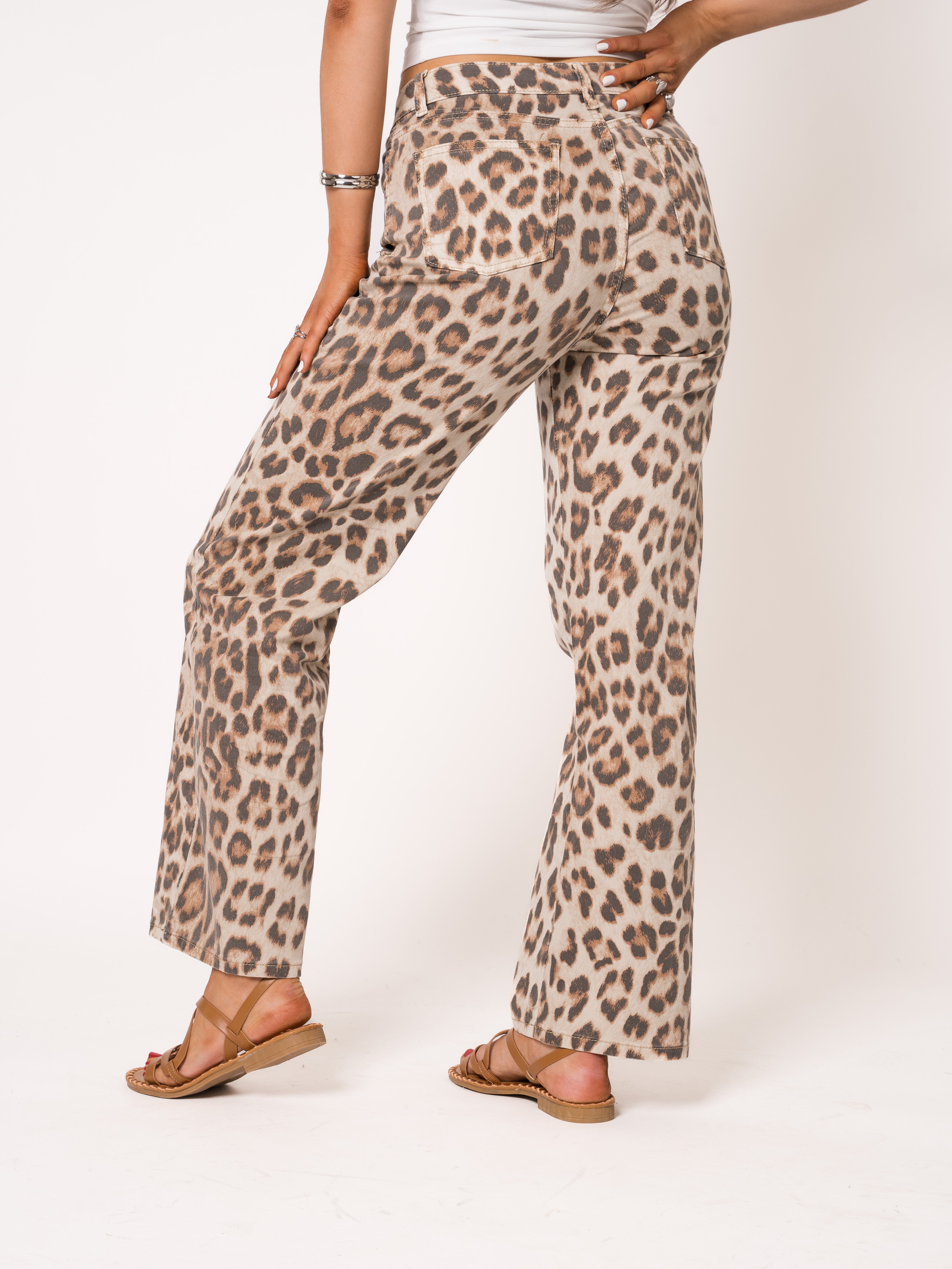 Straight Fit Leo Jeans