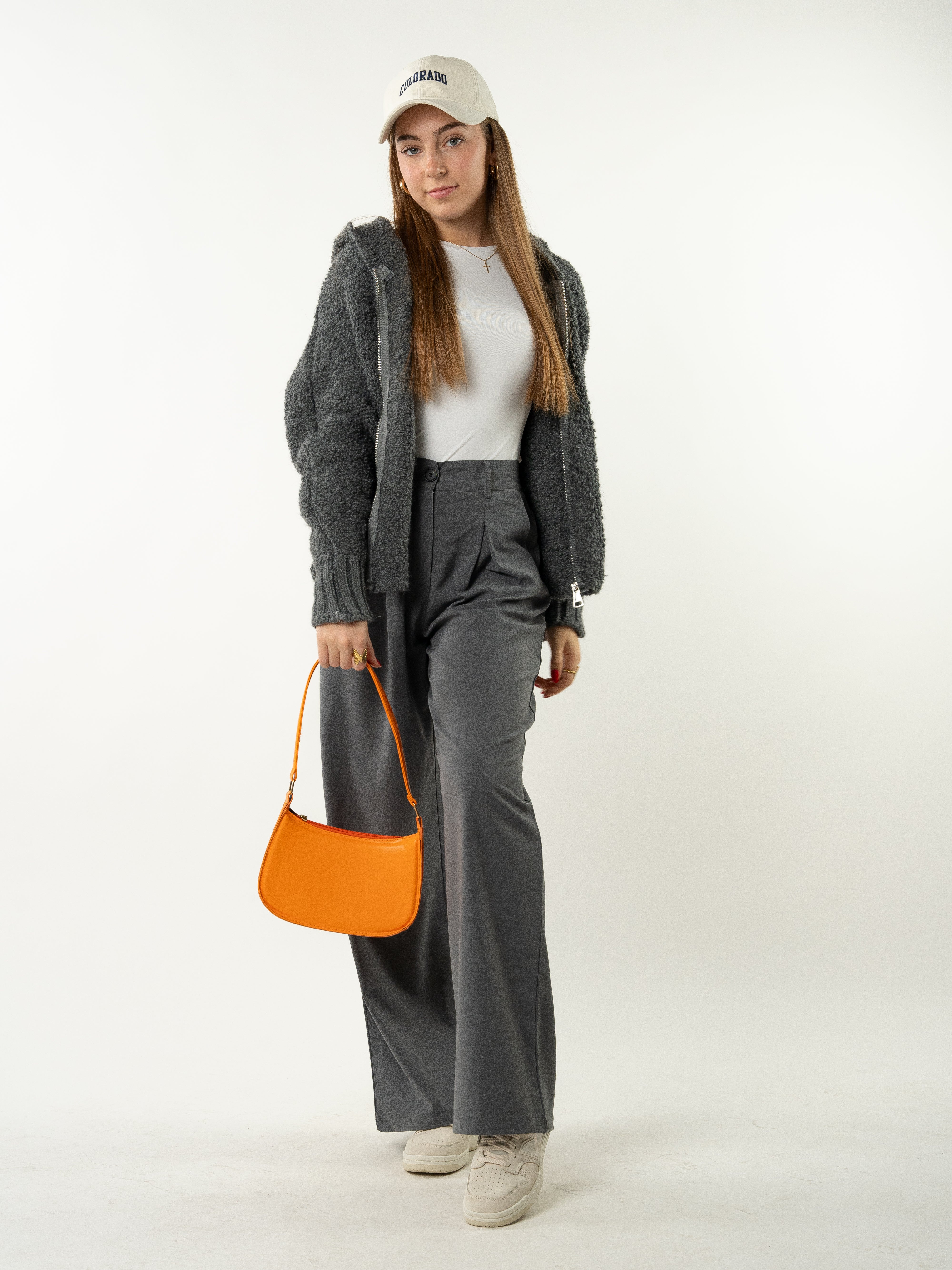 Fuzzy Feels Bouclé Strickjacke - Dunkelgrau