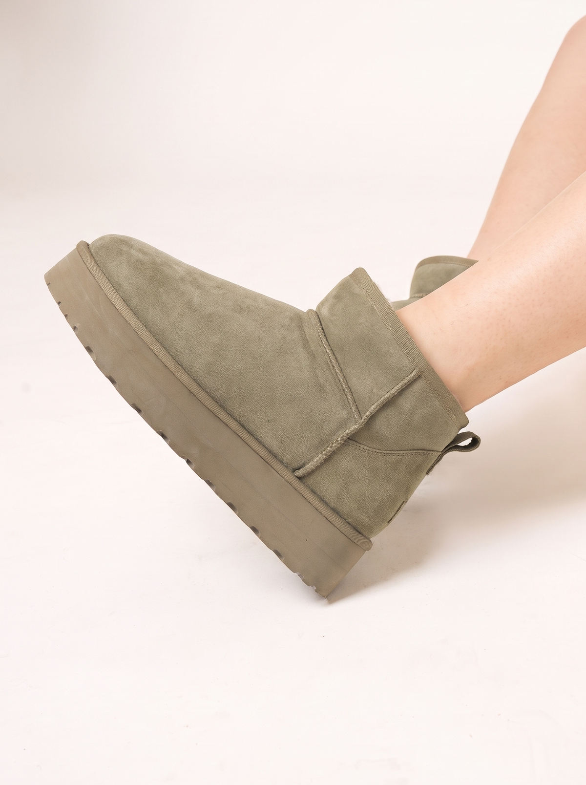 #Farbe_Khaki