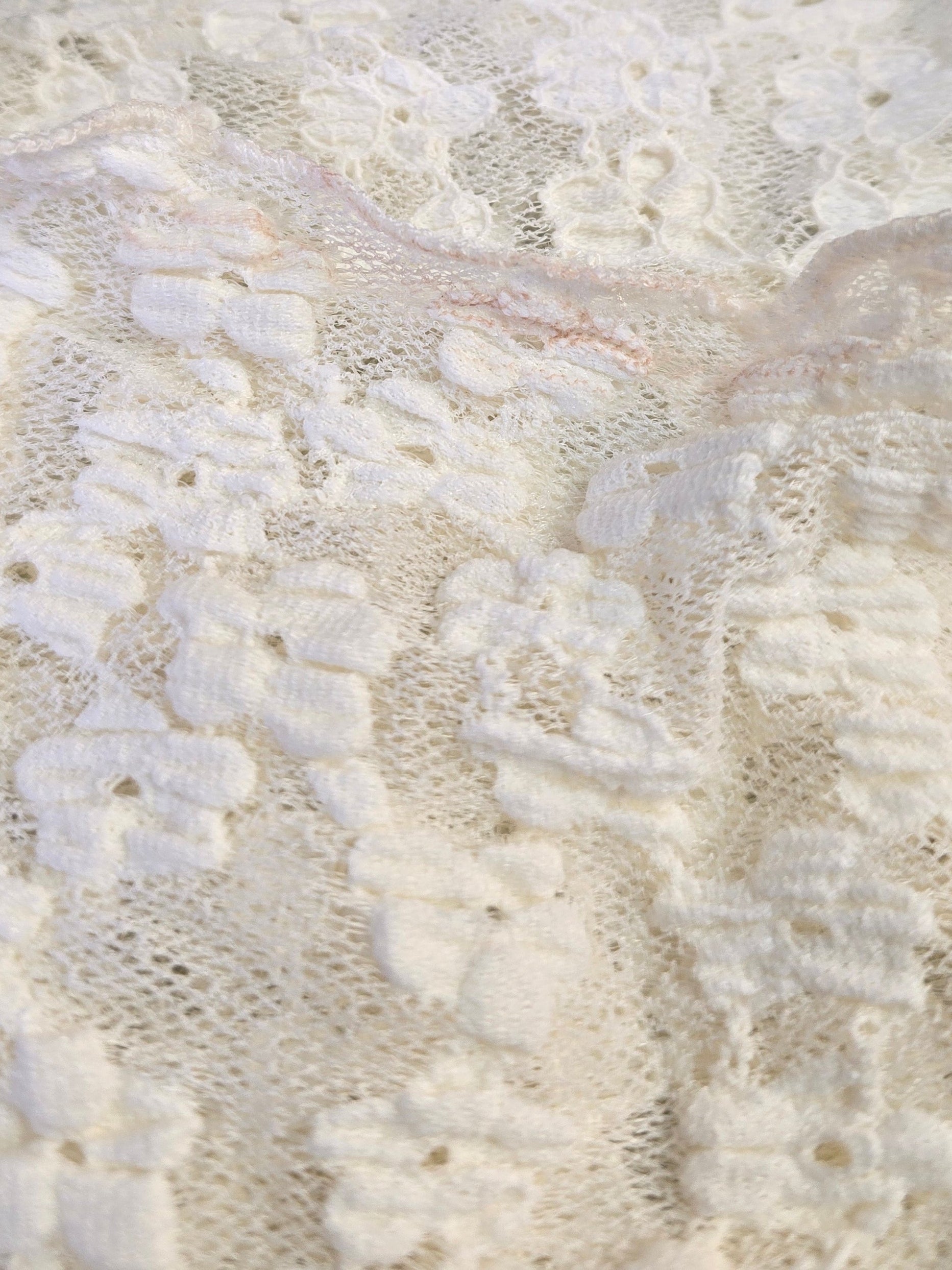 LUCKY DEAL 2232 White Flower Lace Shirt - Creme - vom Umtausch ausgeschlossen -